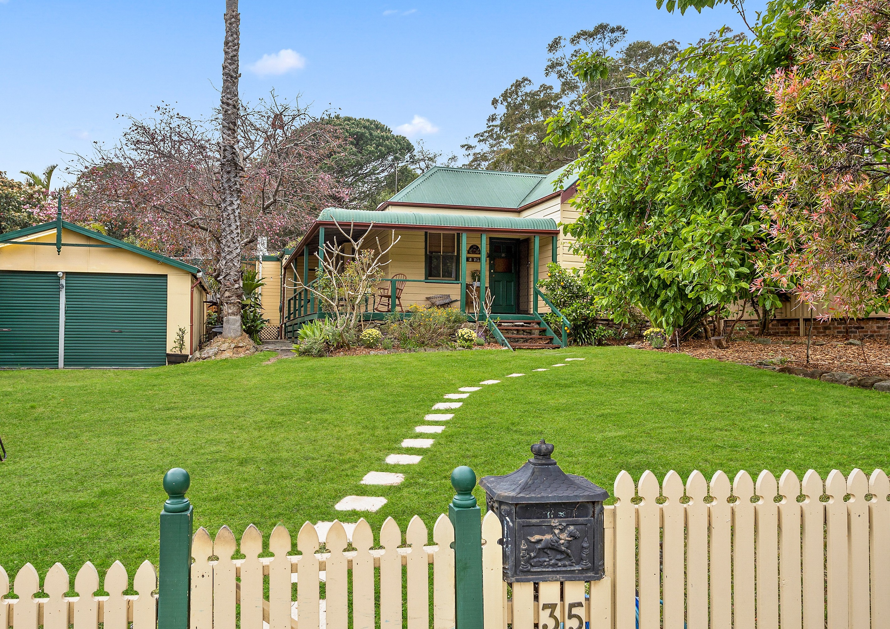 35 Vera Street, Helensburgh, NSW 2508