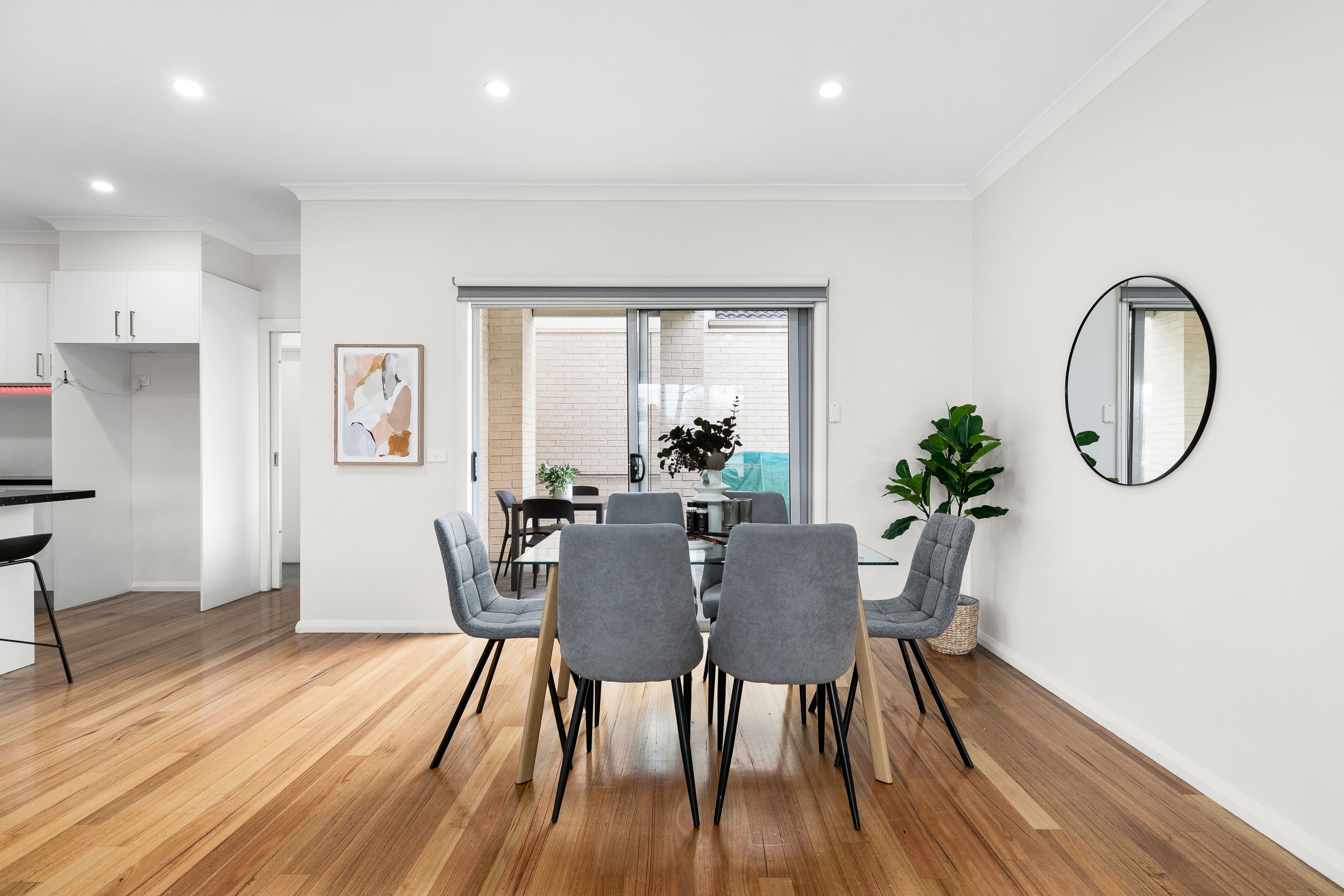 1/55 Graham Street — photo 4 of 20