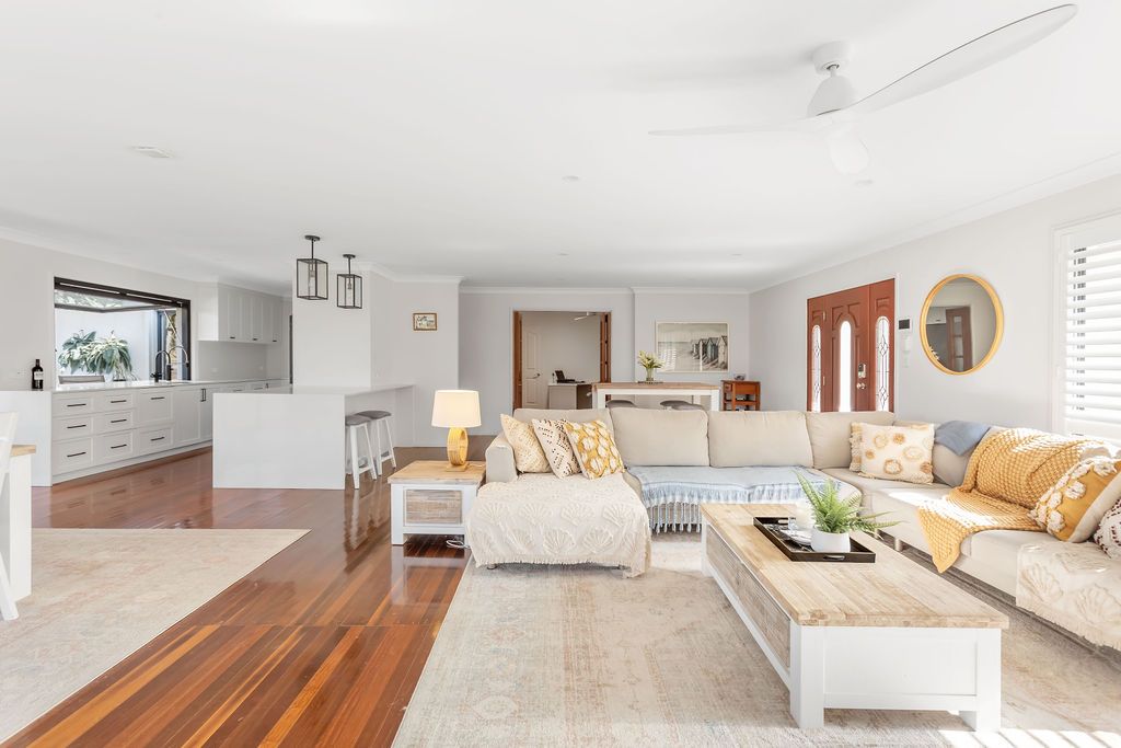 32 Tallebudgera Creek Road — photo 5 of 26