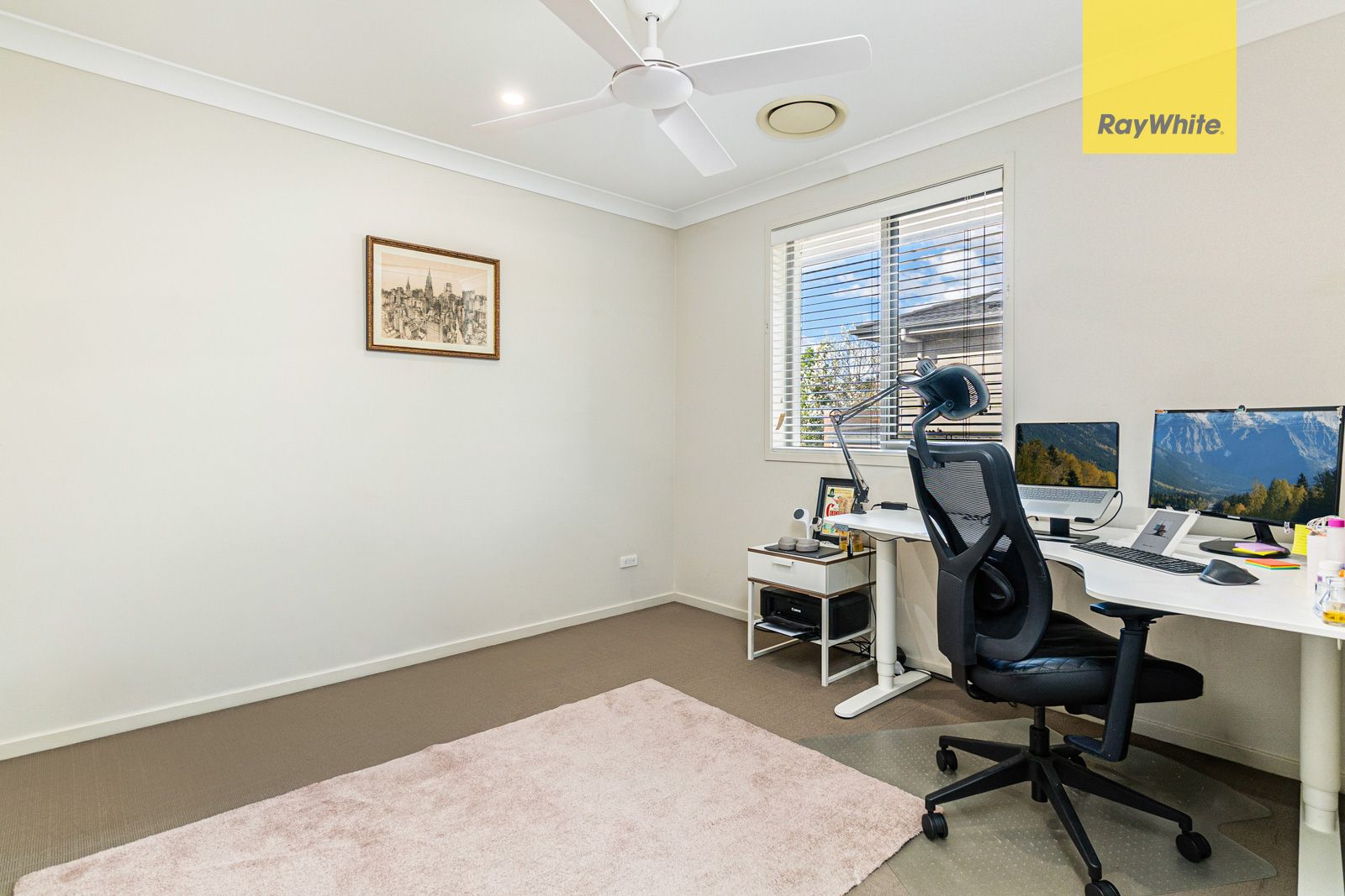 8/8 Hillview Road — photo 9 of 12