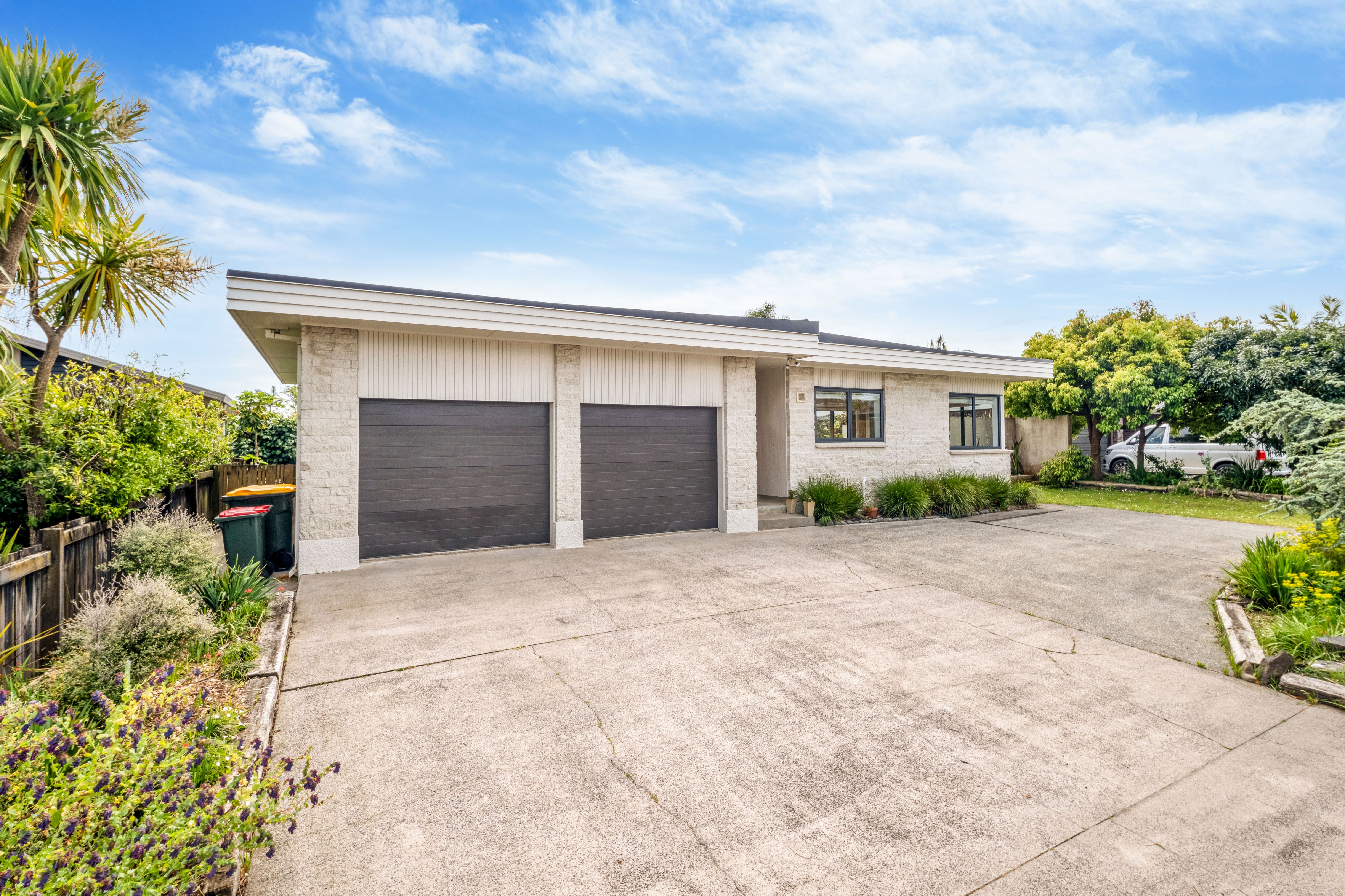 8 Indus Place, Half Moon Bay, Manukau City