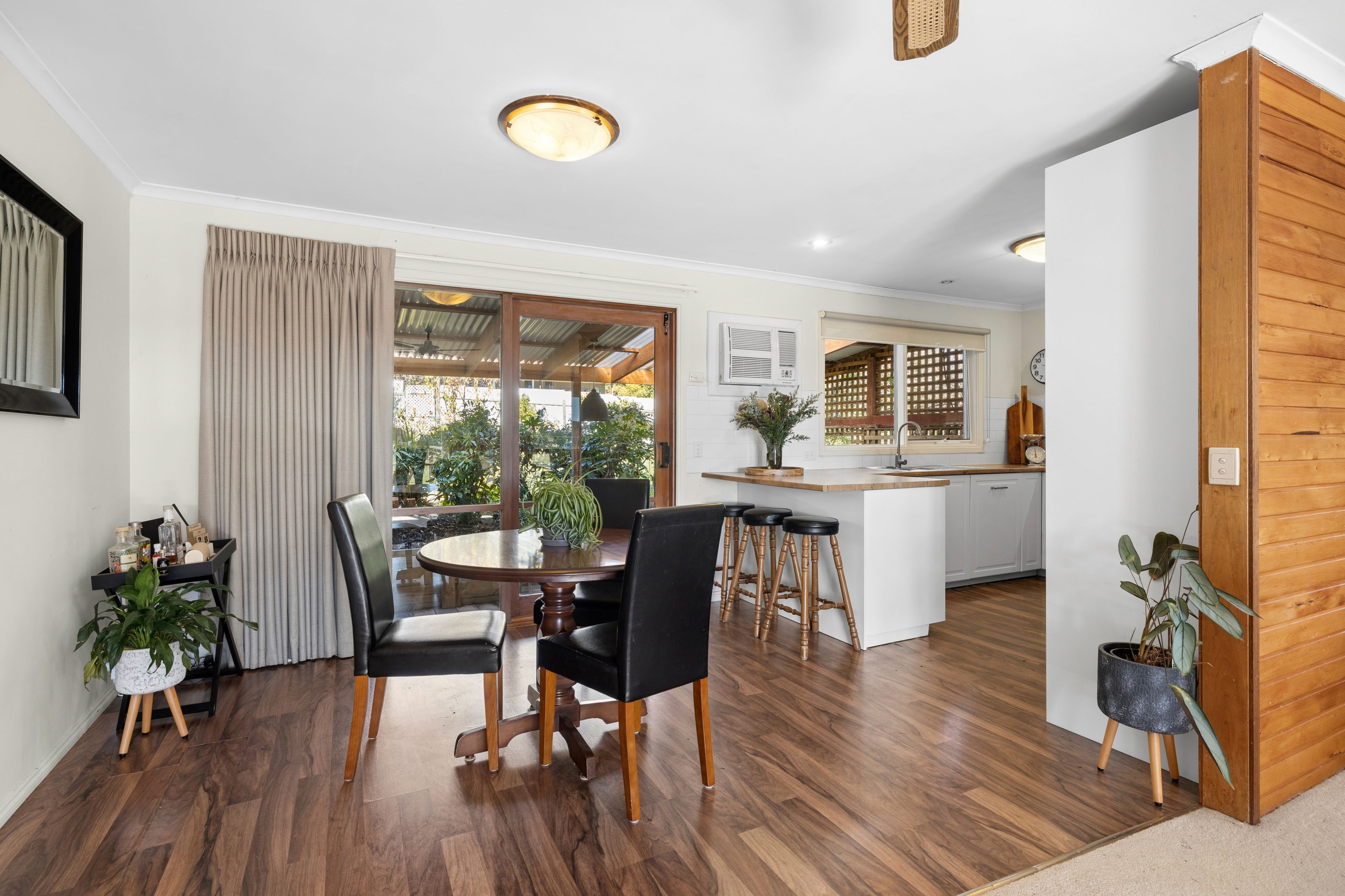 32 Ebden Street — photo 7 of 16