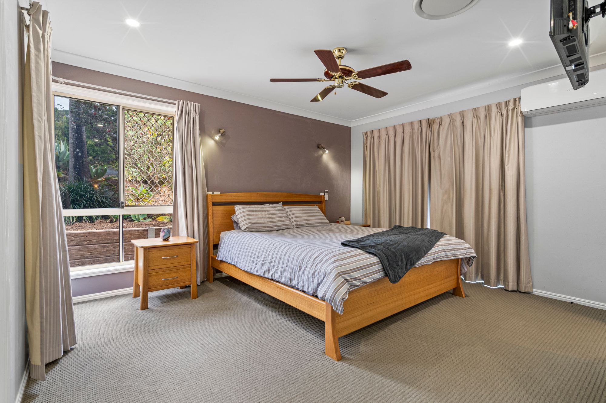 42 Meera Street — photo 13 of 30