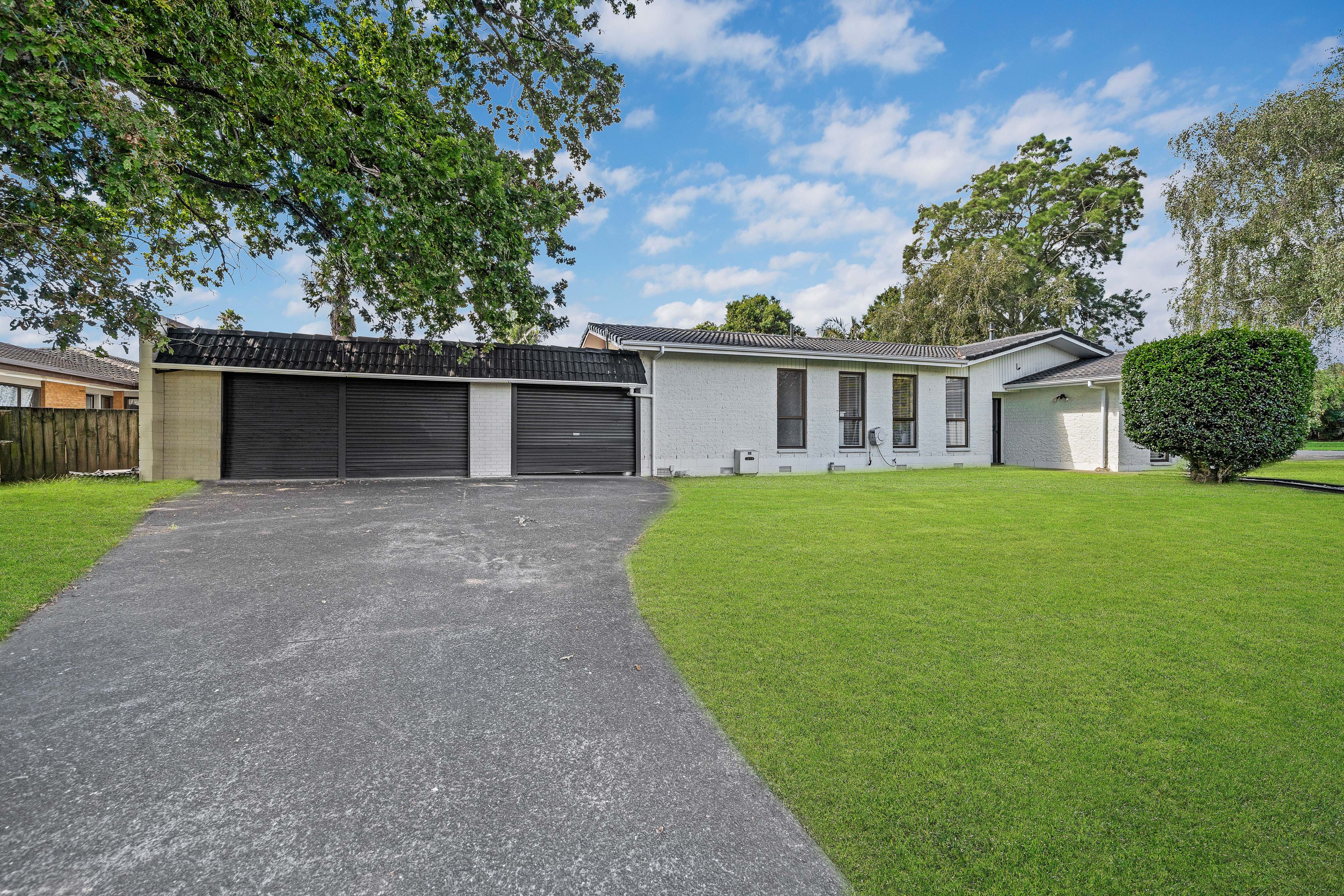 1 Balgowan Terrace, Conifer Grove, Manukau City