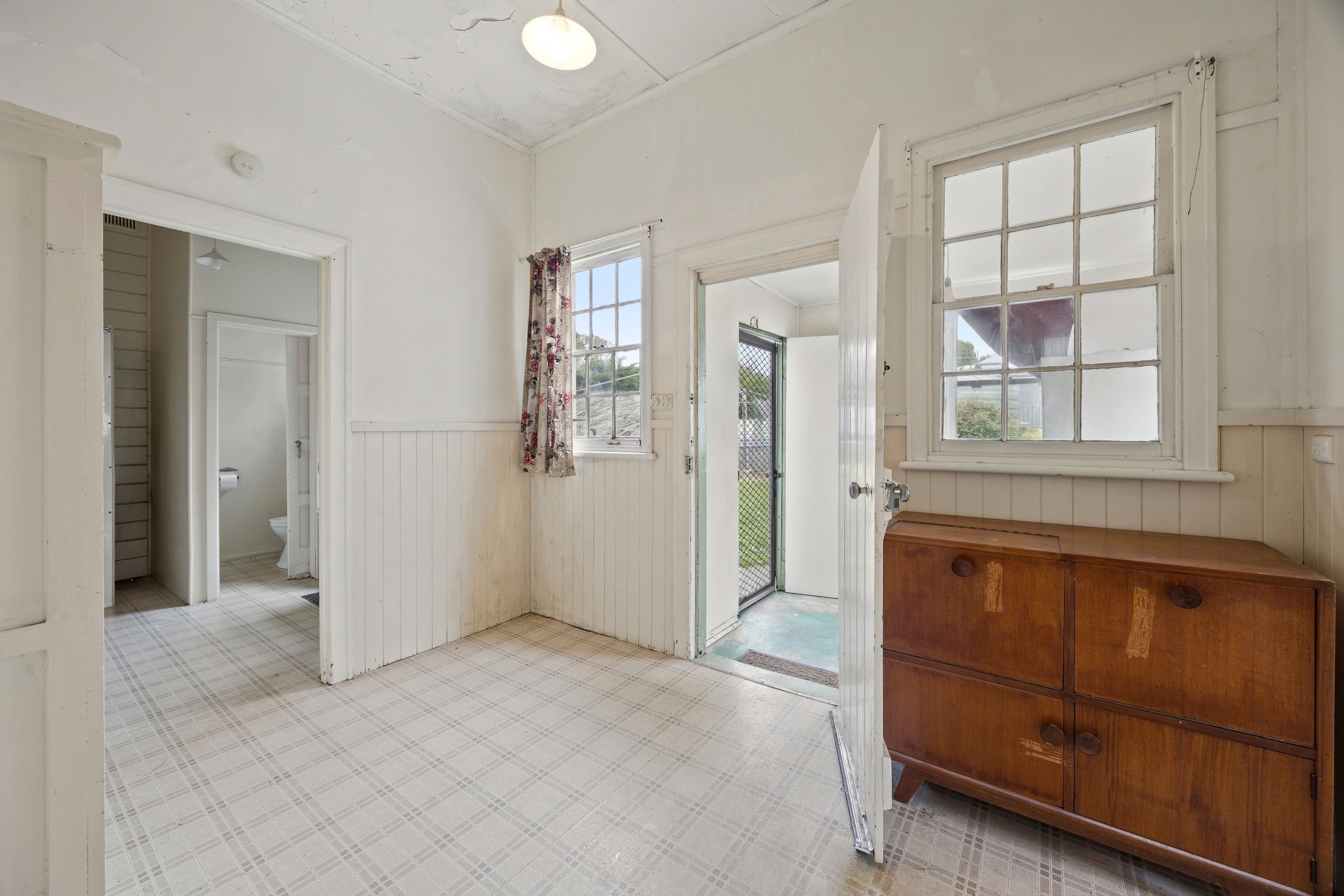 107 Grey Street — photo 9 of 13