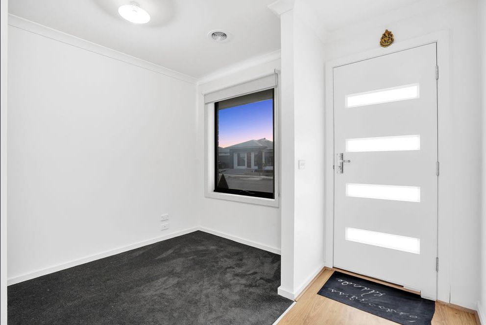 10 Dianchi Drive, Wyndham Vale, VIC 3024