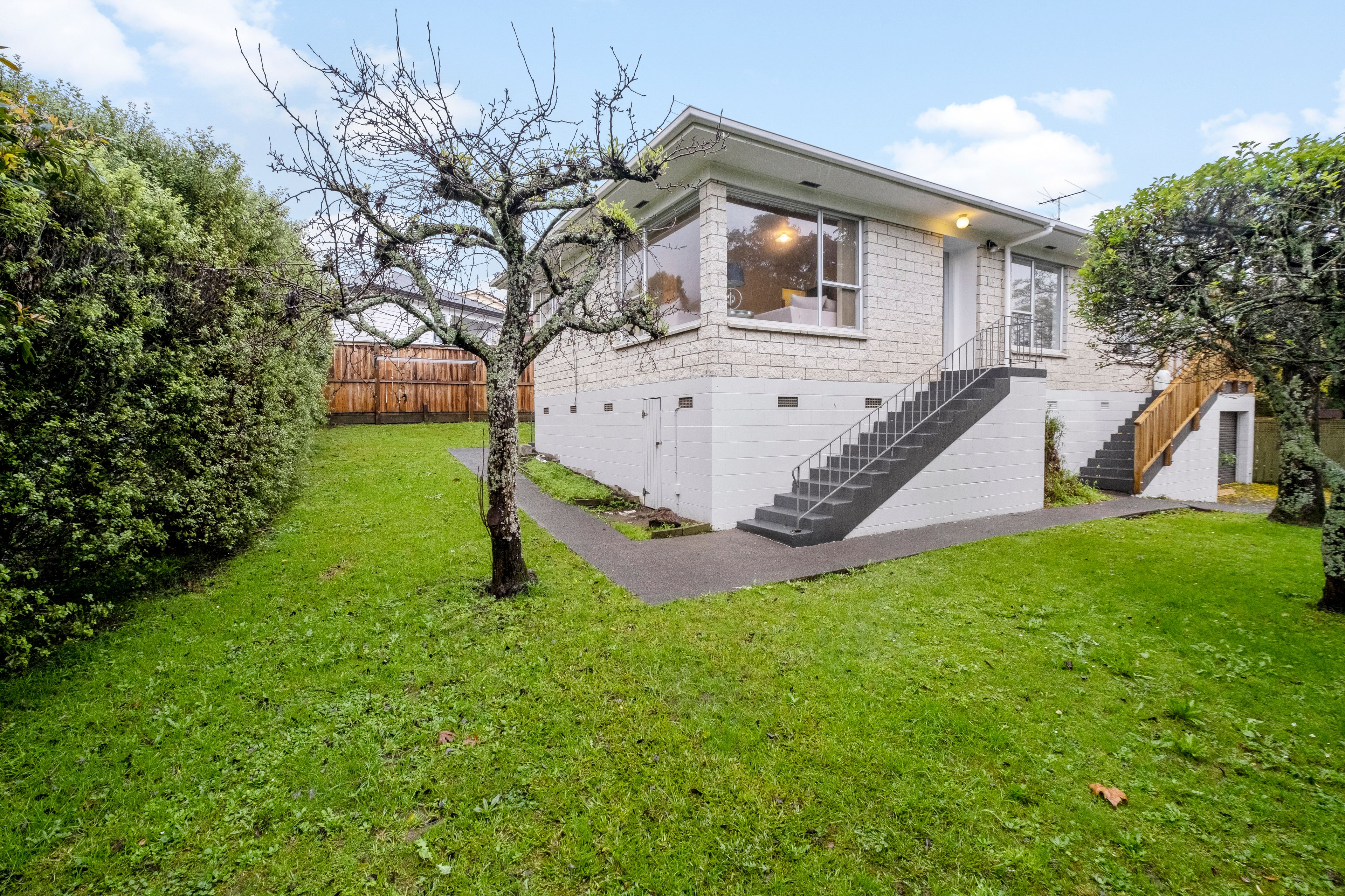2/4 Yarra Place, Botany Downs, Manukau City