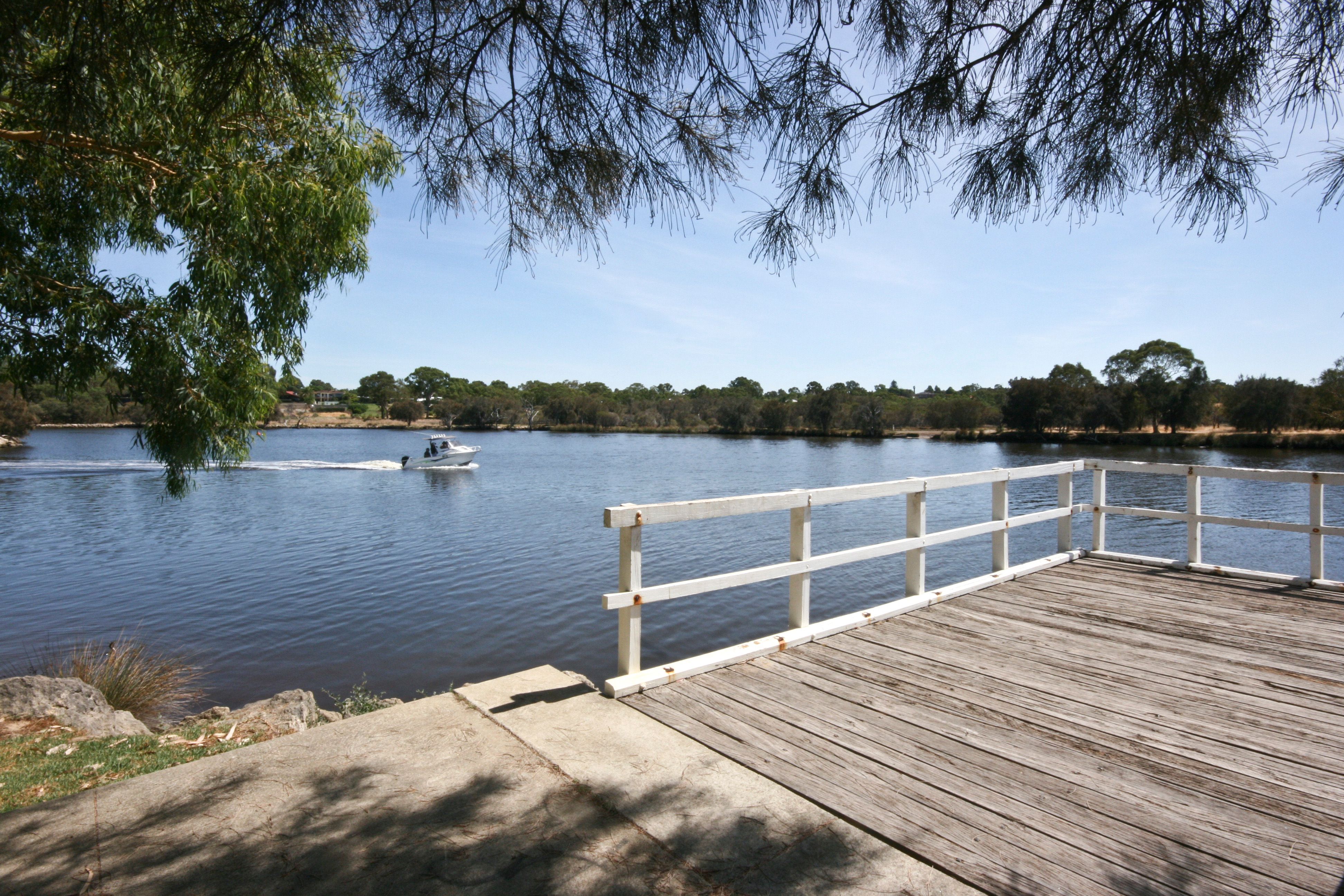 83/16 Marina Drive — photo 5 of 30