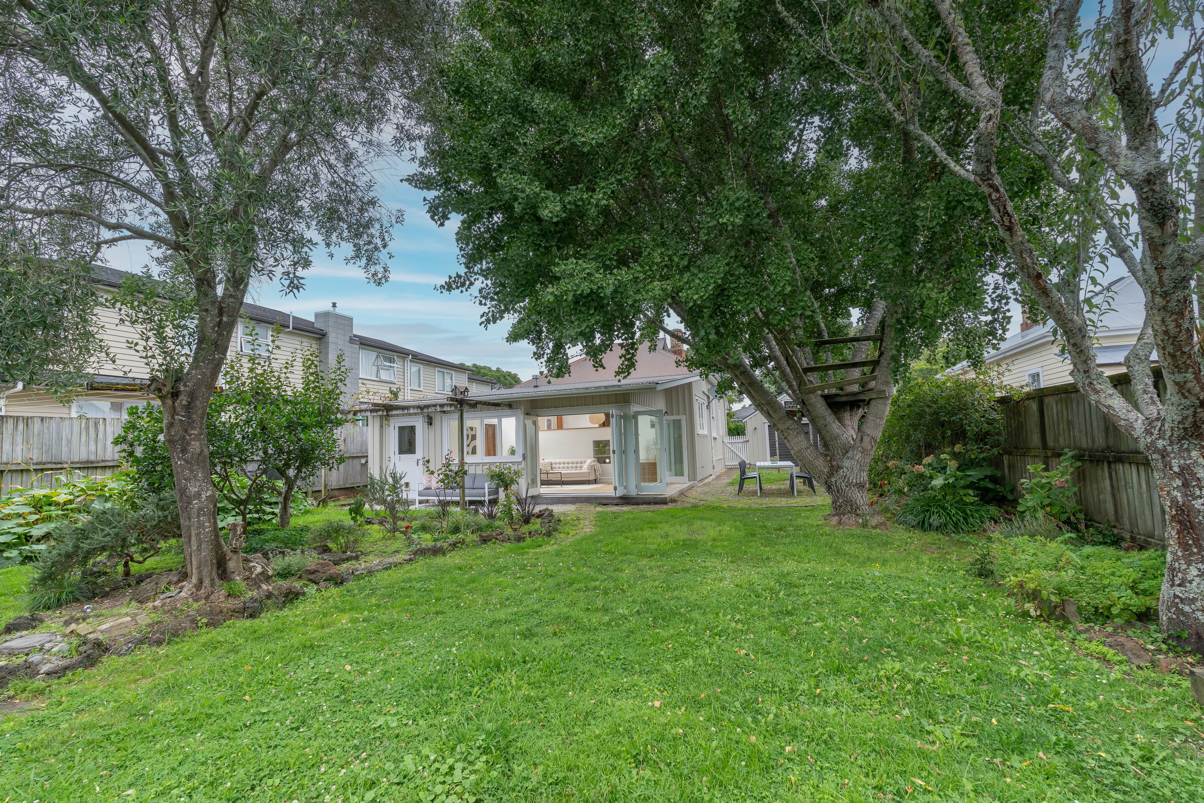 75 Gribblehirst Road, Sandringham, Auckland City