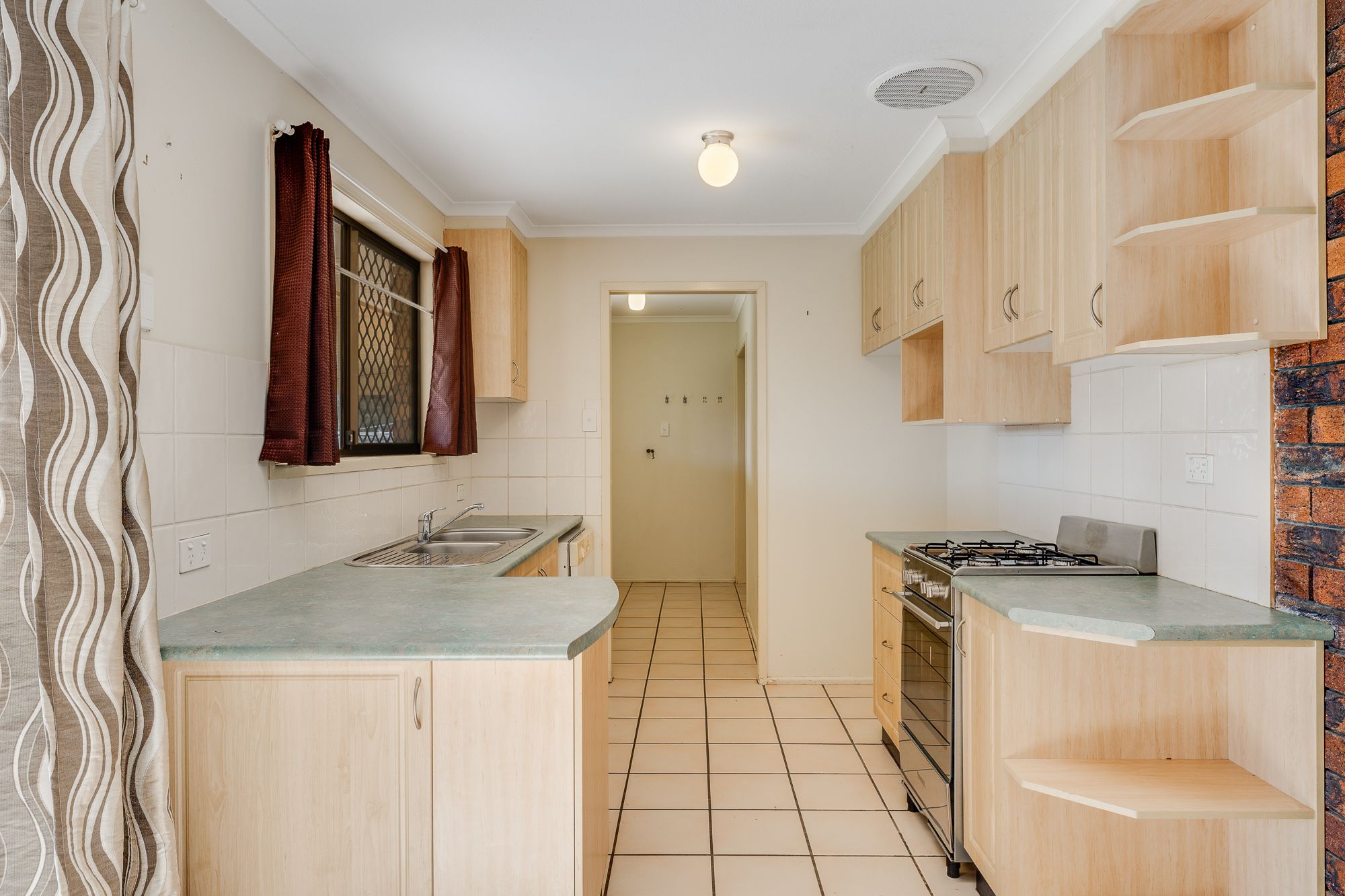 13 Caldwell Street — photo 8 of 17