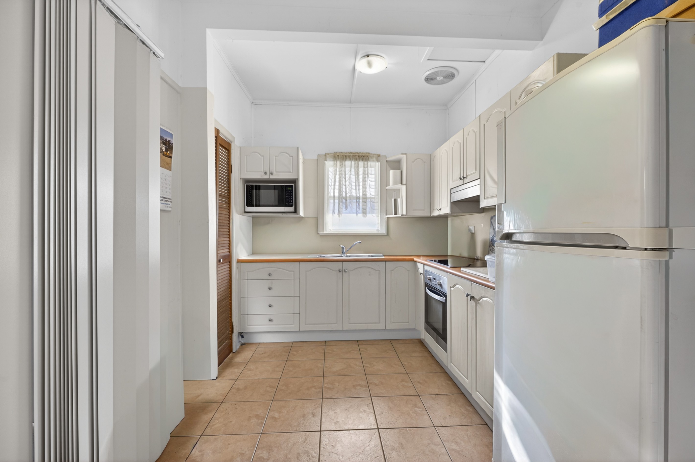 4 Cyprus Street, Macquarie Fields, NSW 2564