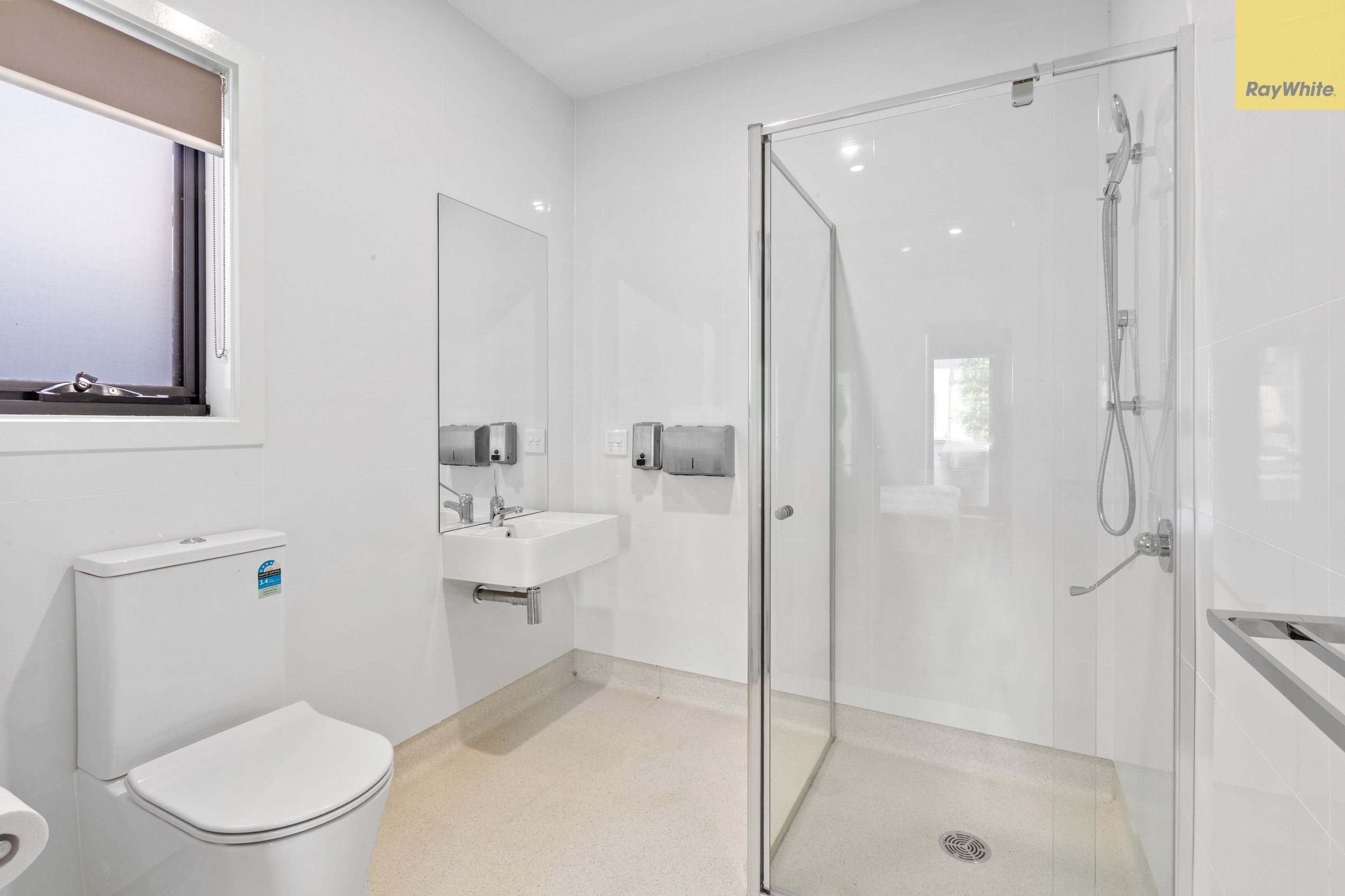29 Hamish Road — photo 8 of 14