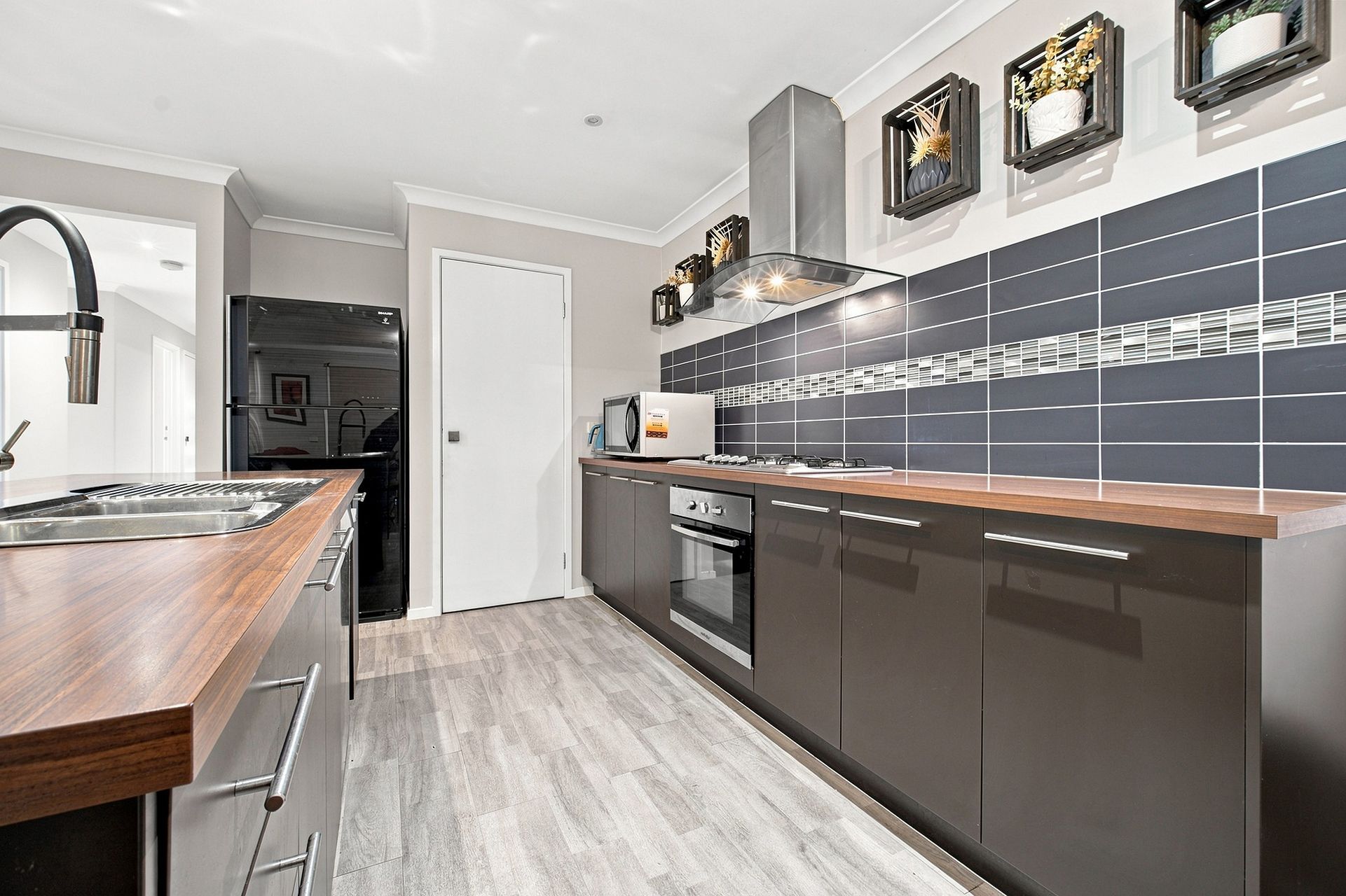 64 Gregson Grove, Lyndhurst, VIC 3975