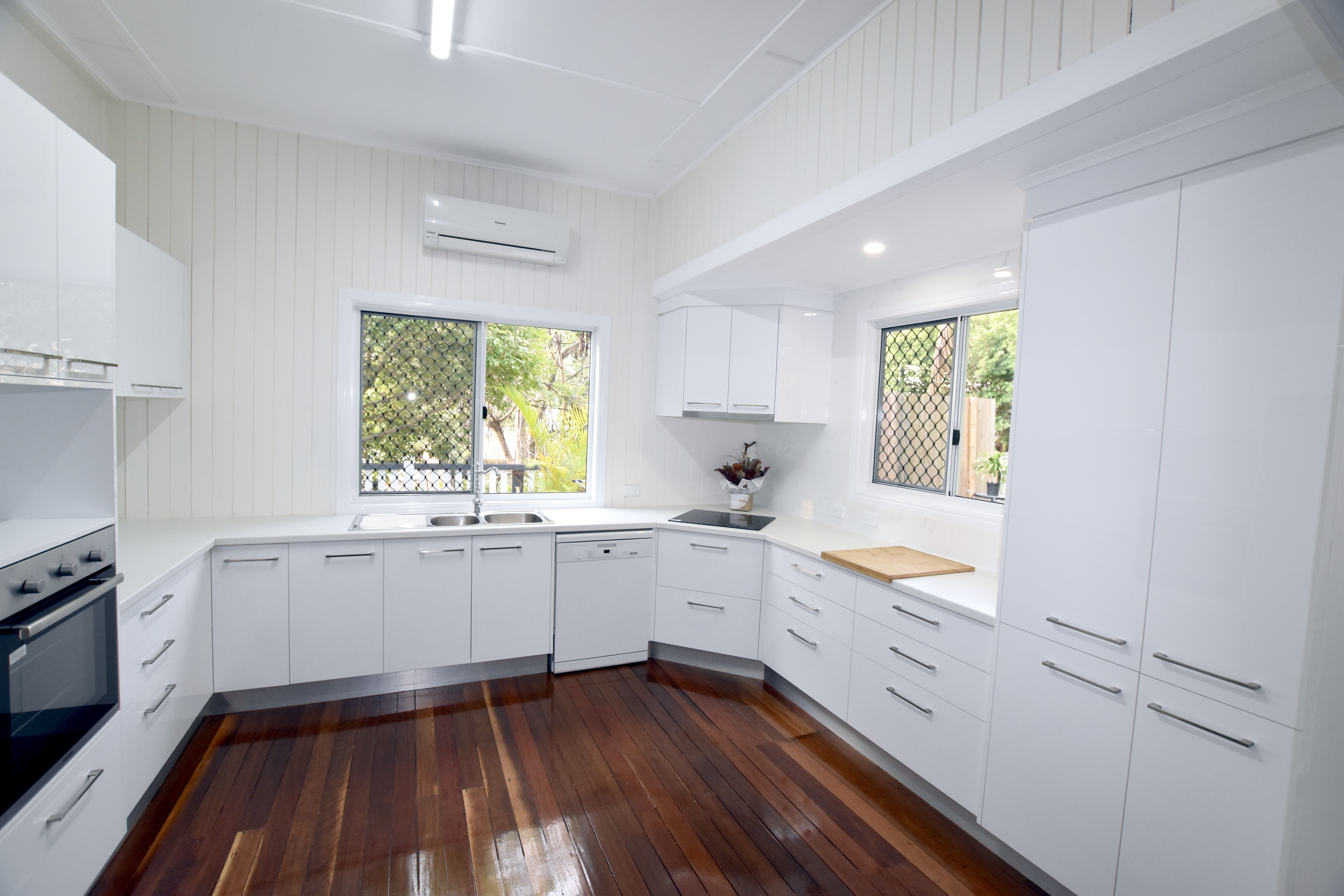 10 Goondoon Street, Gladstone Central, QLD 4680