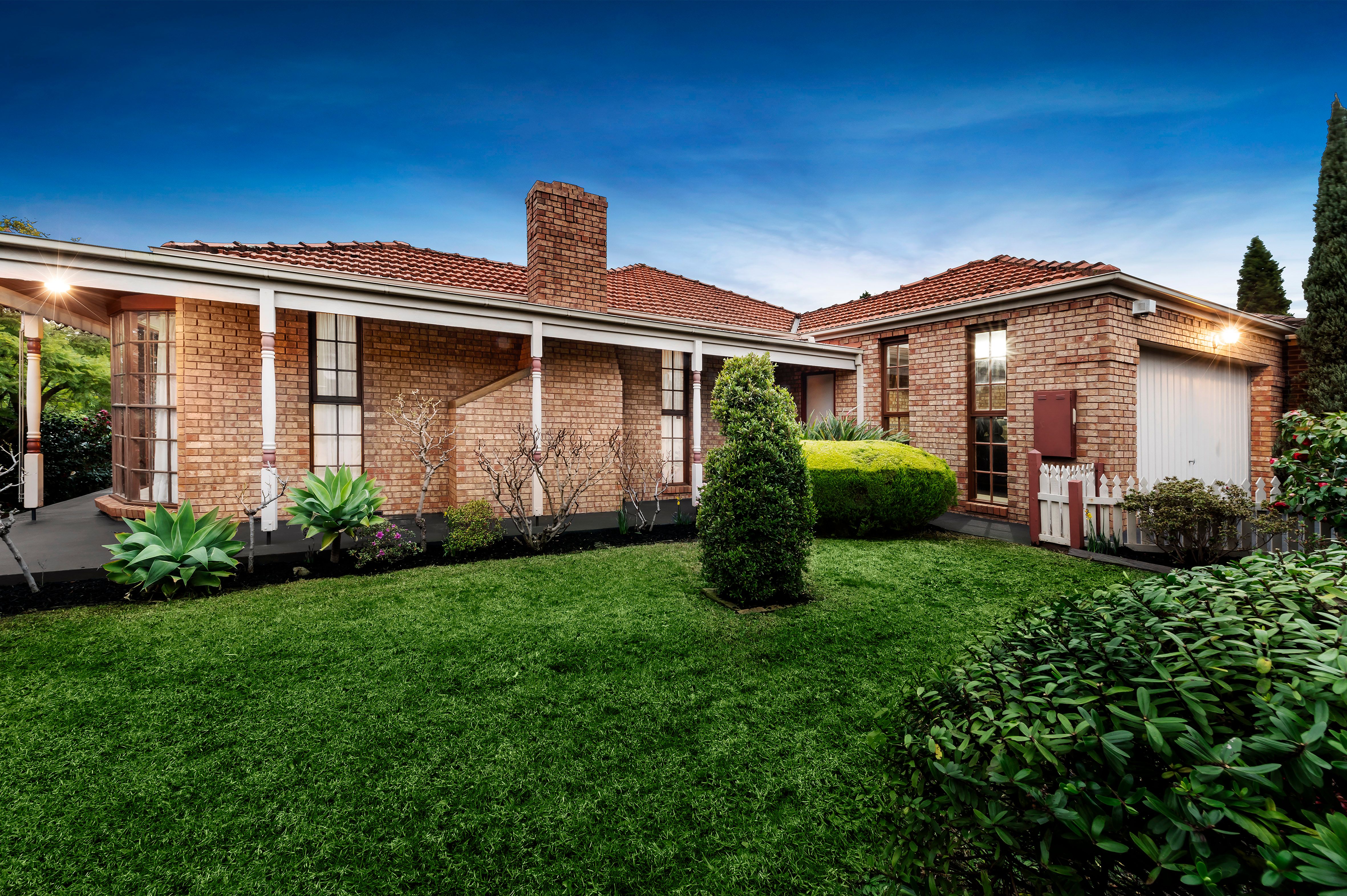 1 Wakley Crescent, Wantirna South, VIC 3152