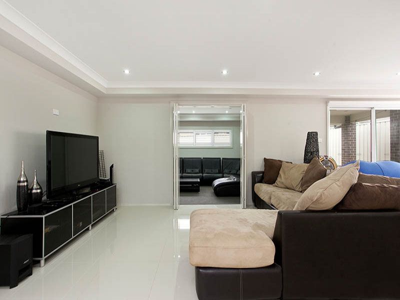 18 Brigantine Drive, Shell Cove, NSW 2529