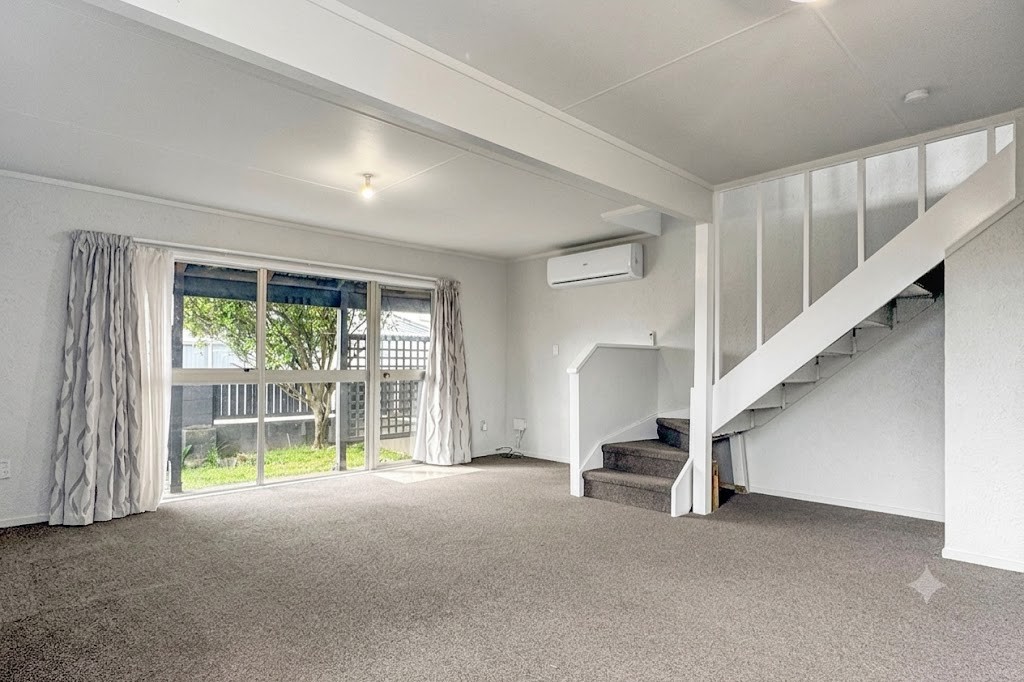 5/5 Thorn Place, Papatoetoe, Manukau City