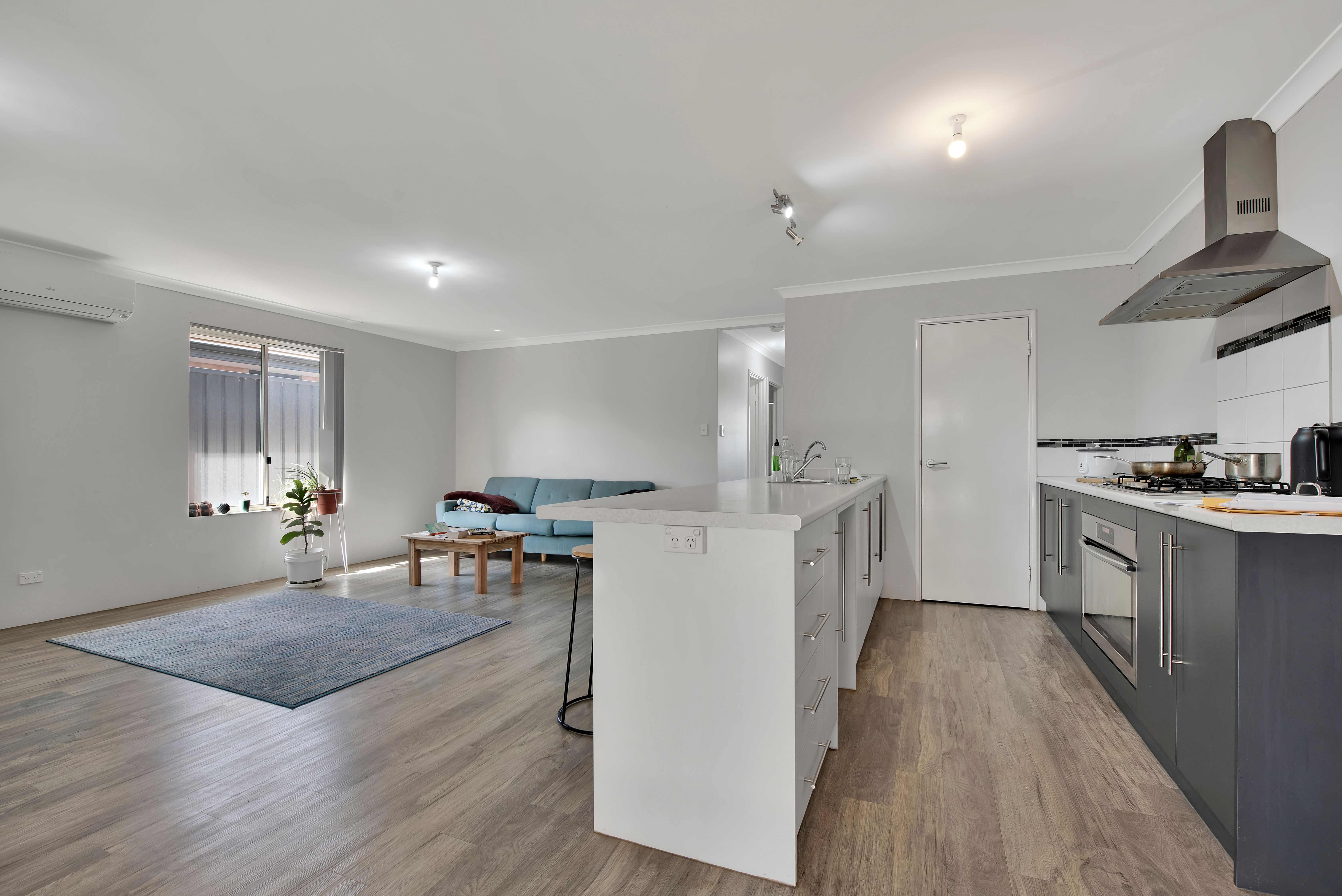 33 STILLWATER Avenue, Drummond Cove, WA 6532