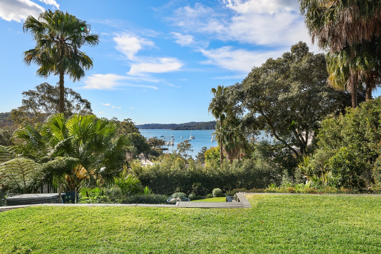11 Corniche Road, Church Point, NSW 2105