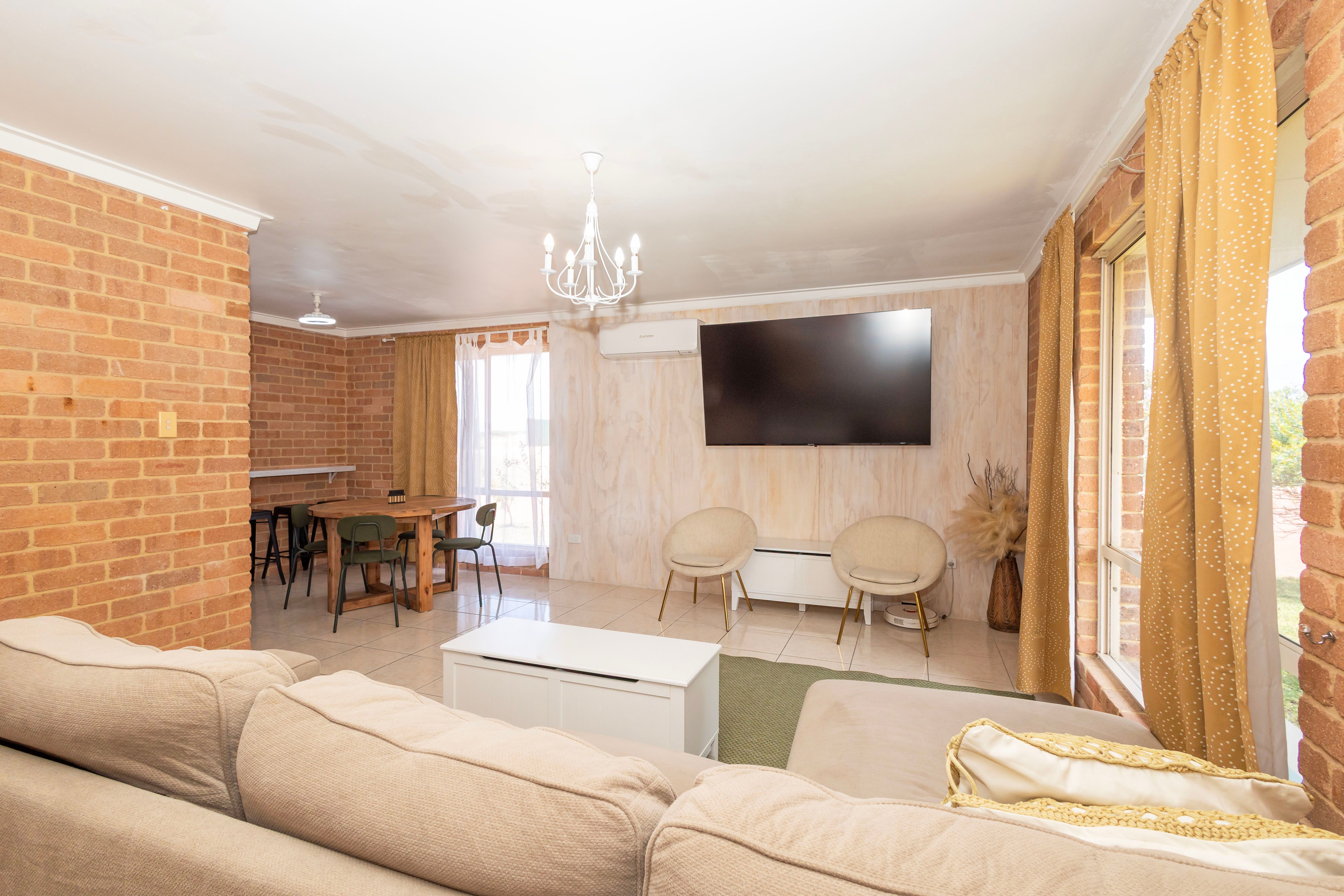 Renovated and Move In Ready! — photo 12 of 21