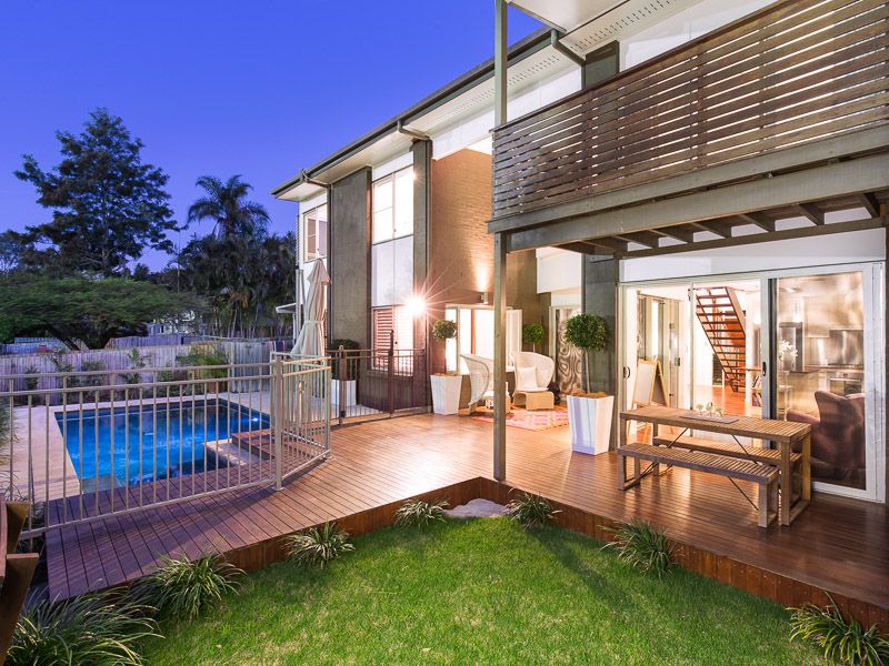 39 Dutton Street, Hawthorne QLD 4171