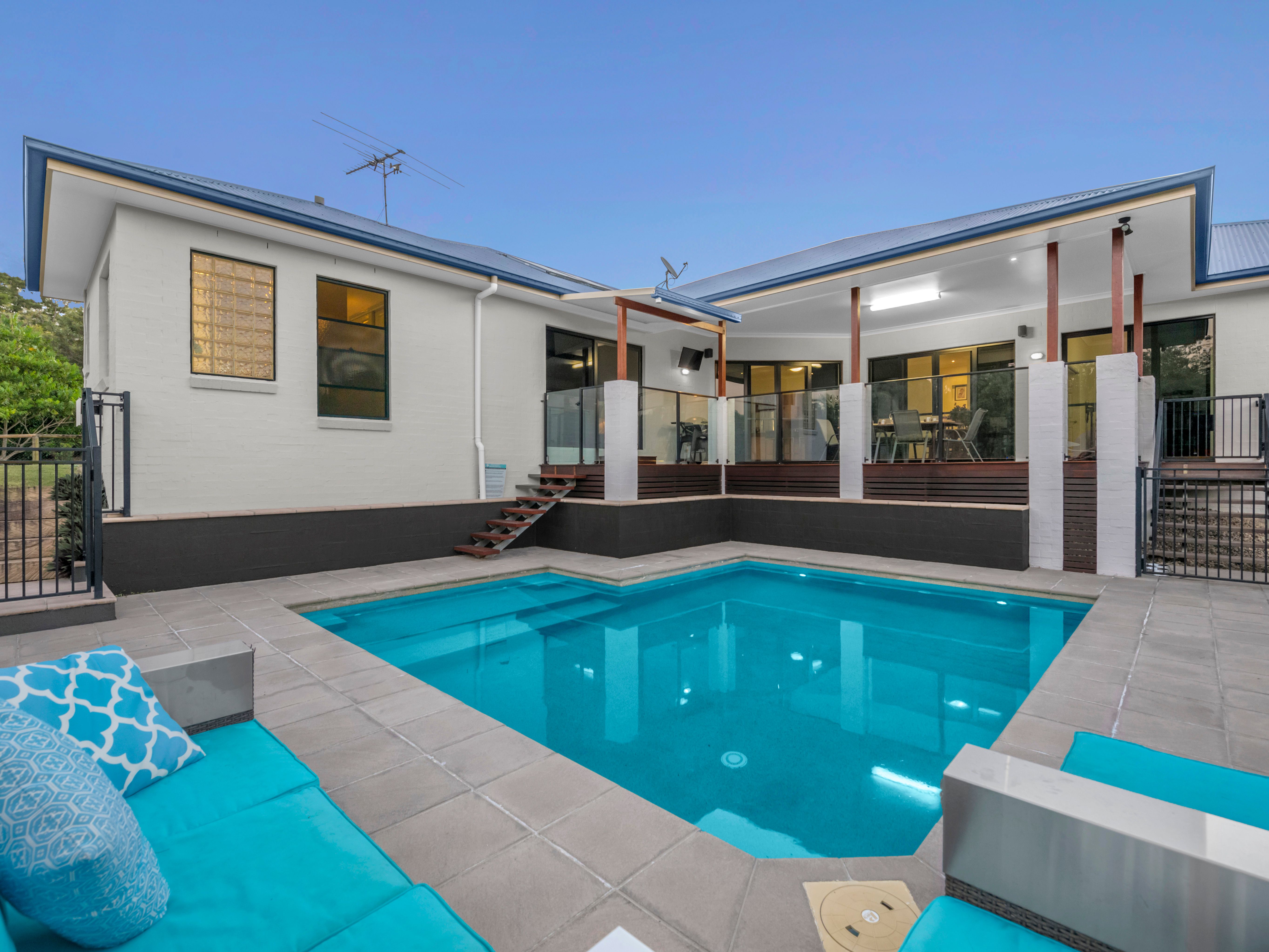 6 Bunya Lake Court, Bunya, QLD 4055