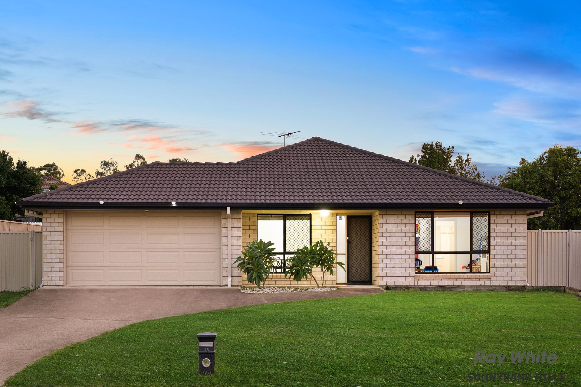 15 Bufalino Street, Parkinson QLD 4115