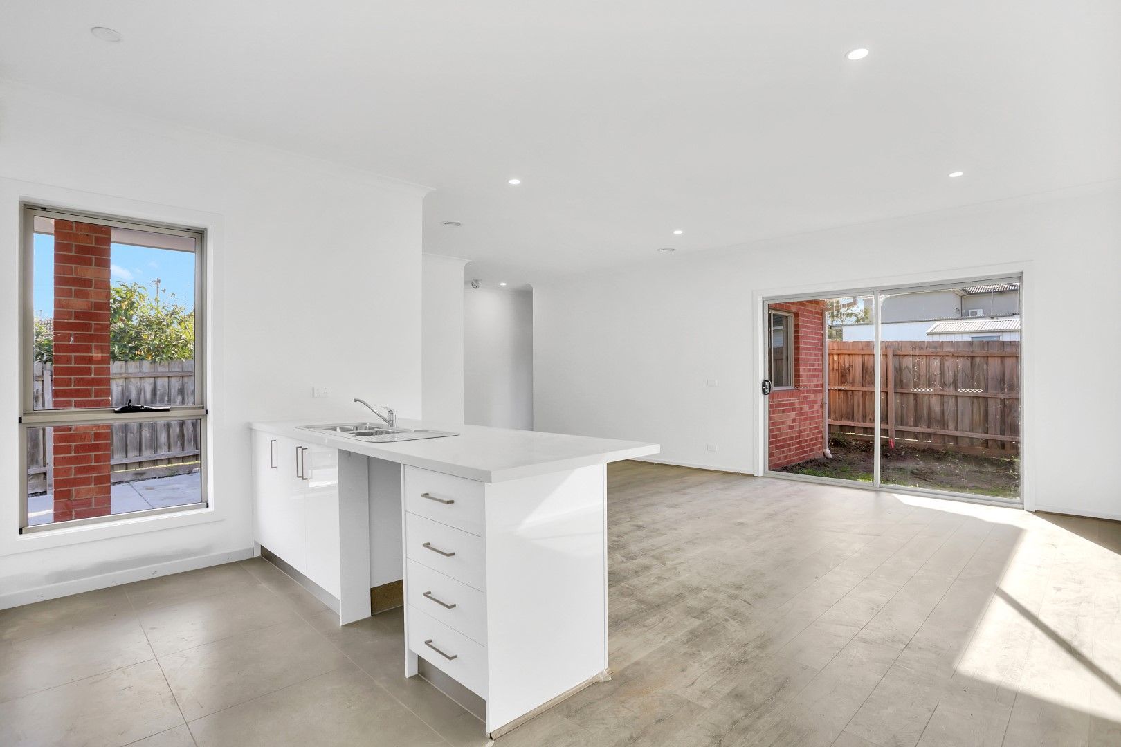 2/7 Birdwood Avenue, Dandenong, VIC 3175