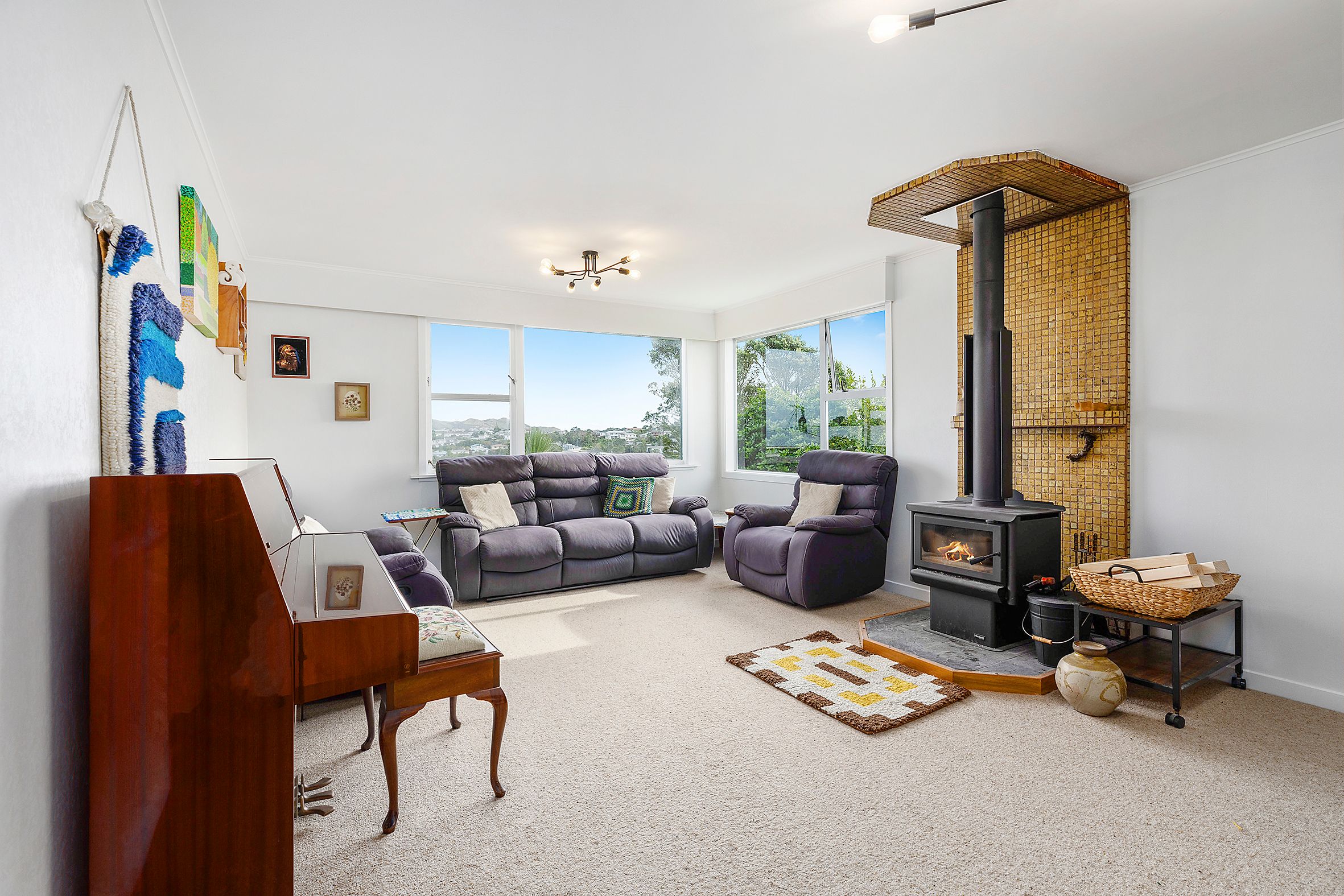 25 Longcroft Terrace, Newlands, Wellington City