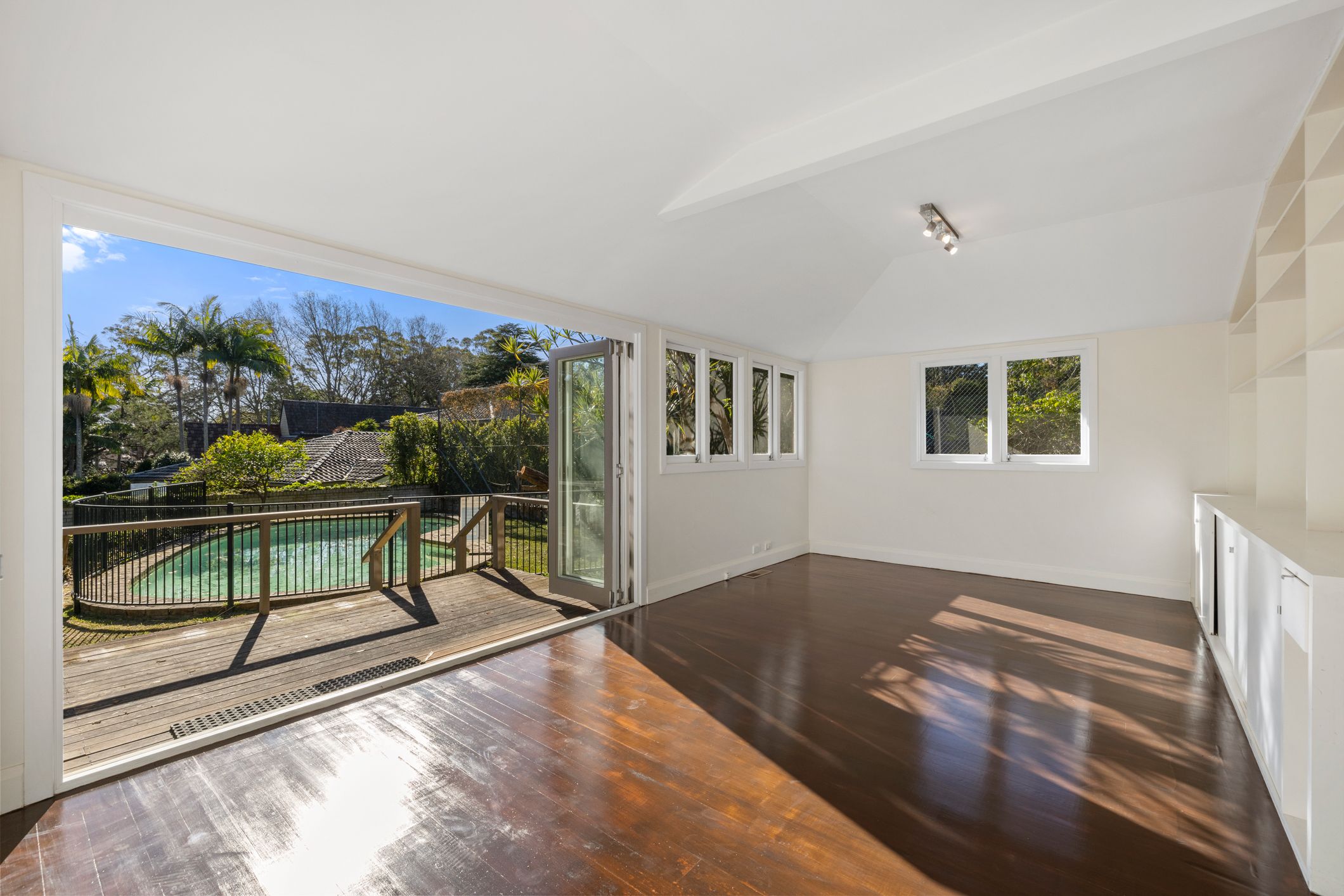 16 Burns Road — photo 3 of 8