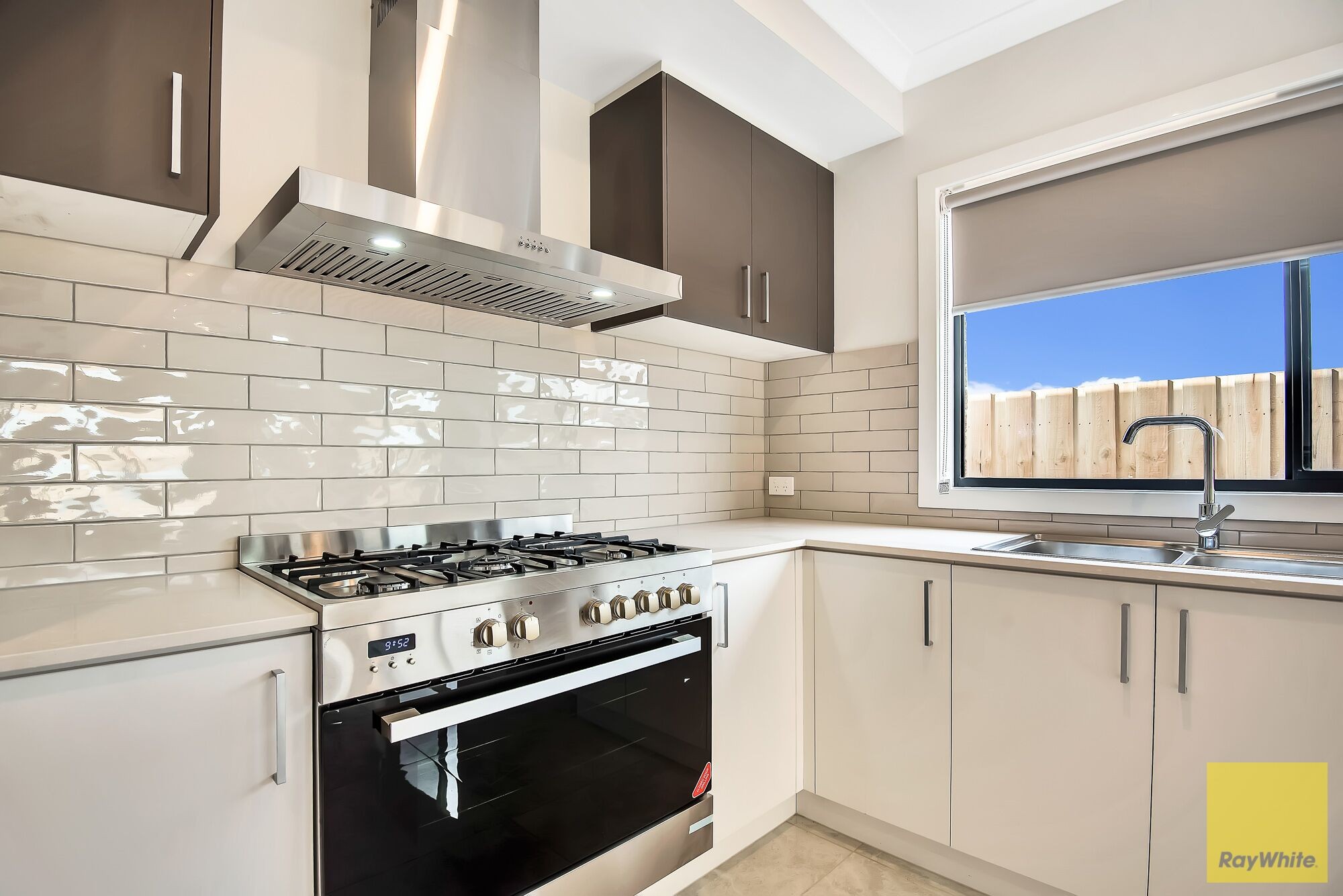 8 Receiver Road, AINTREE, VIC 3336