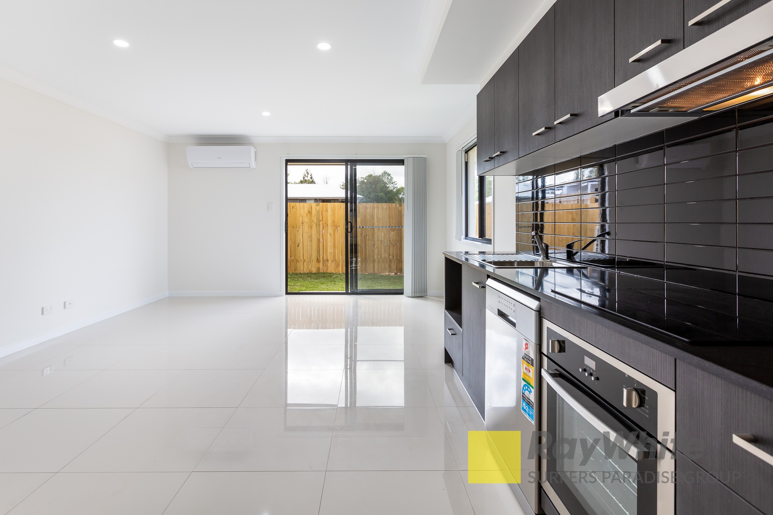 2/25 Soe Street, Redbank, QLD 4301