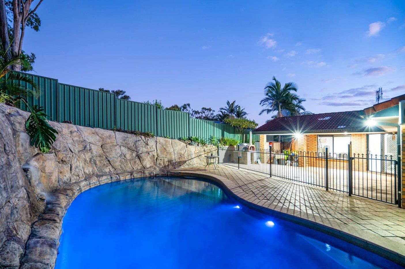 11 Kiowa Drive, Mudgeeraba, QLD 4213
