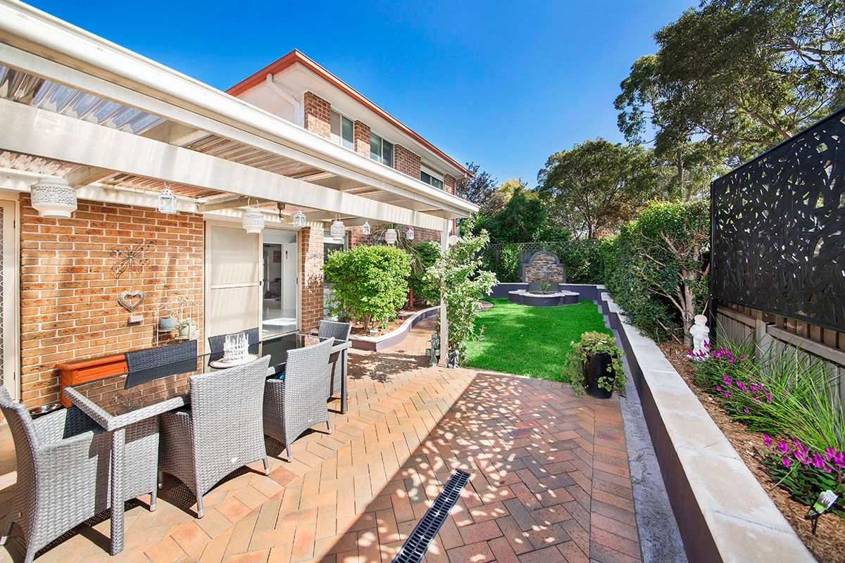 2/16 Amberwood Place, Menai, NSW 2234
