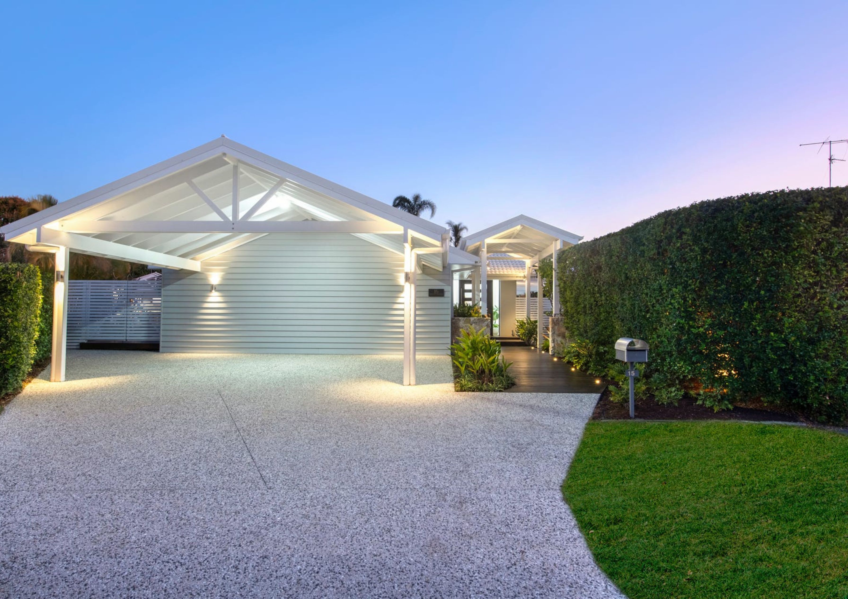 15 Timana Avenue, Mermaid Waters, QLD 4218