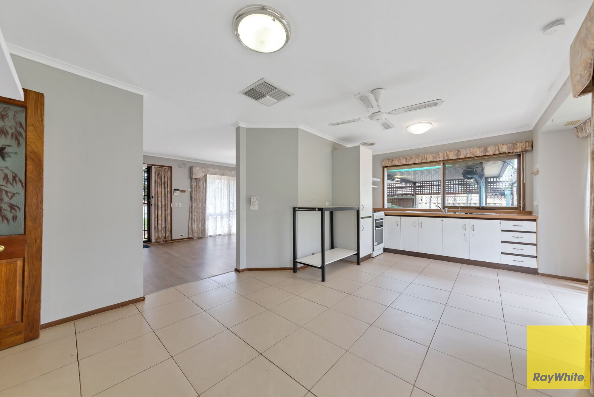 2 Coolabah Court — photo 10 of 16