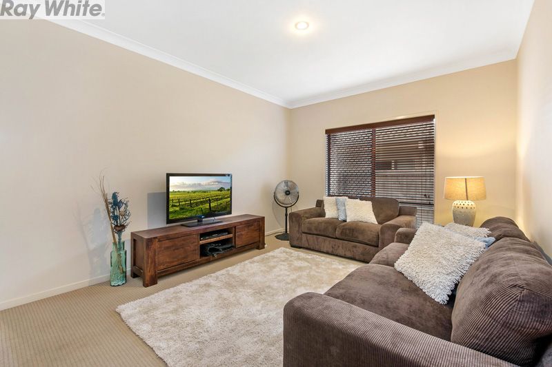 5 Silkpod Court, North Lakes, QLD 4509