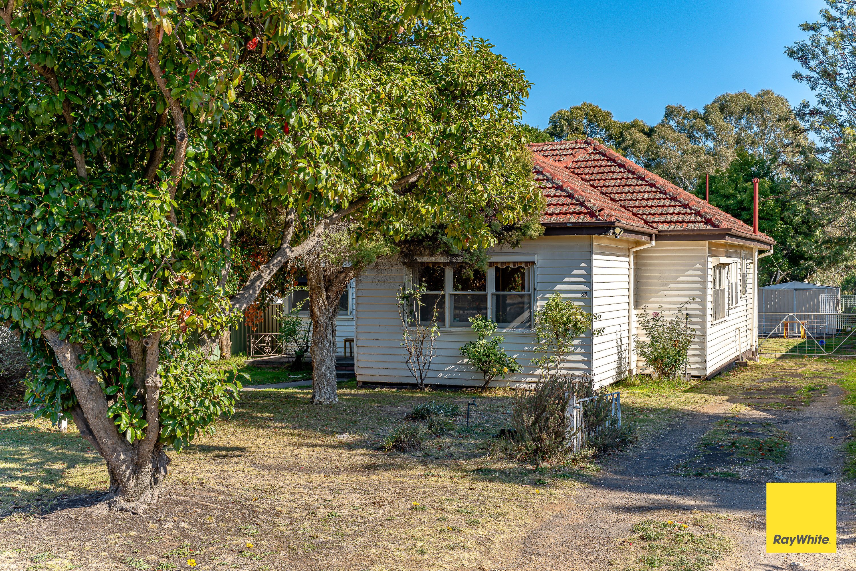 28 Carpenter Street, Kangaroo Flat VIC 3555