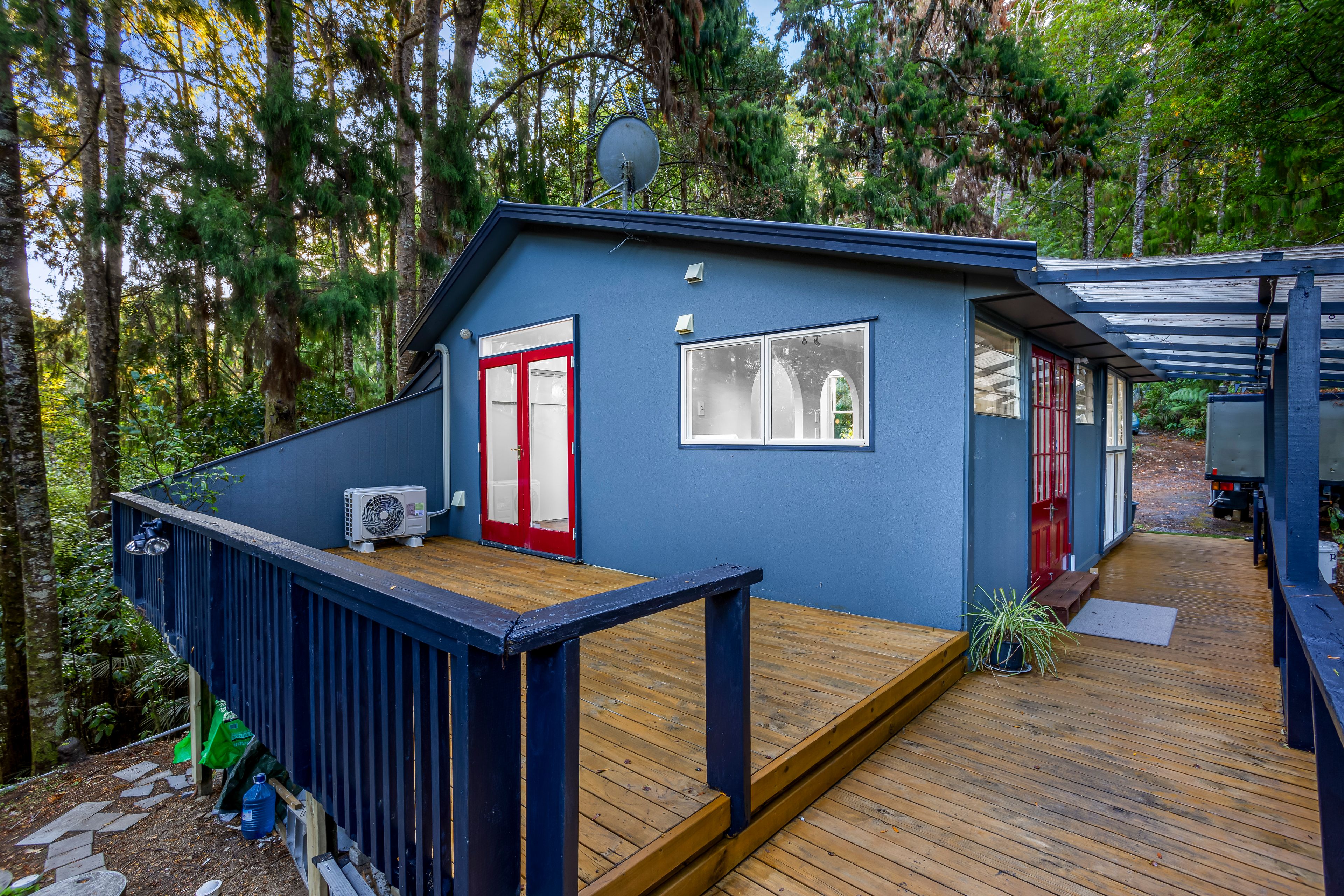 43 Kauri Loop Road, Oratia, Waitakere City