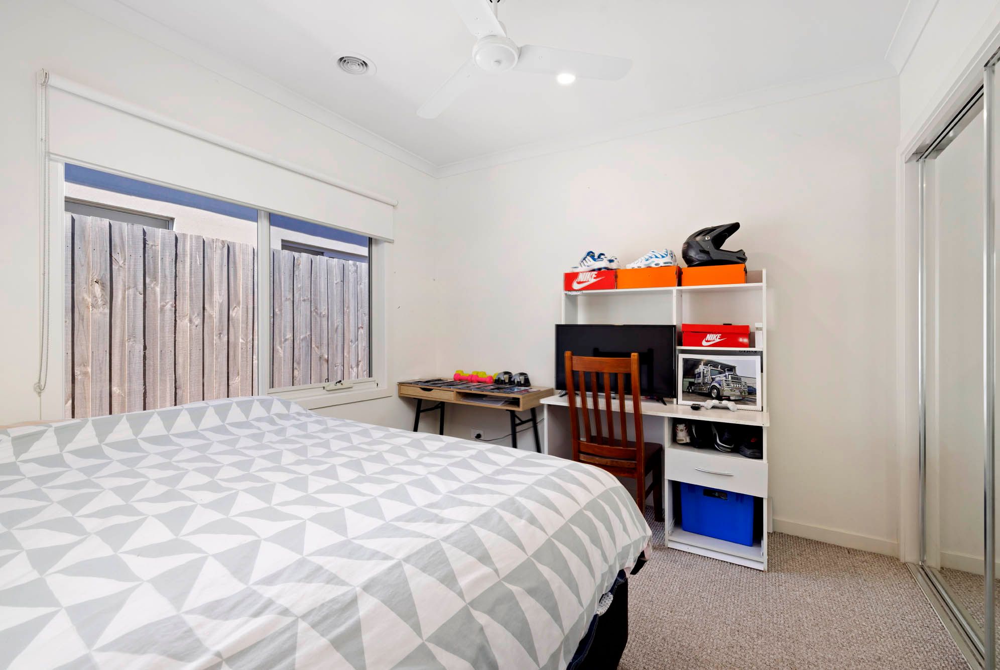 38 Oakwood Court — photo 7 of 14
