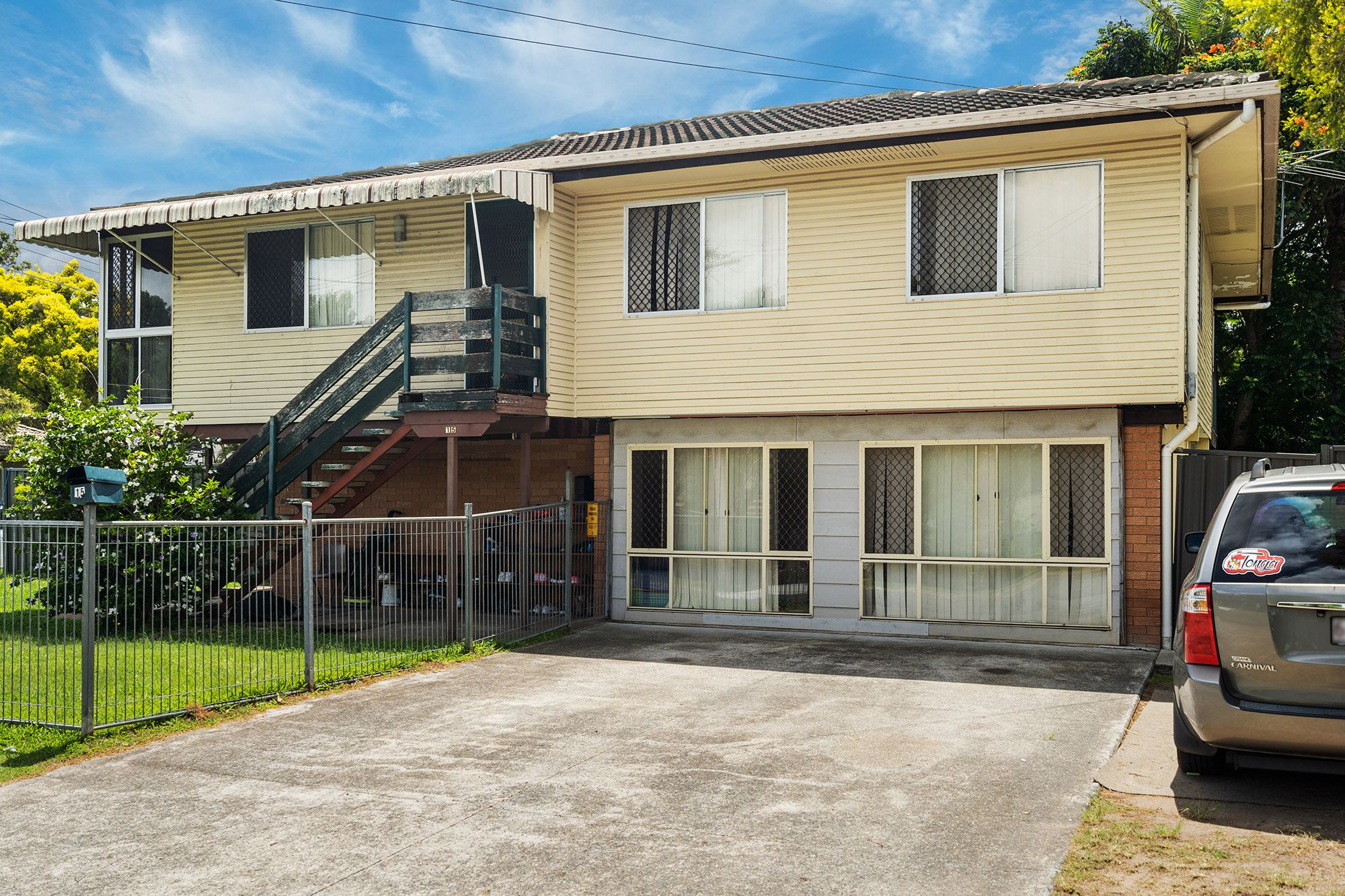 15 Jarrah Crescent, Logan Central, QLD 4114