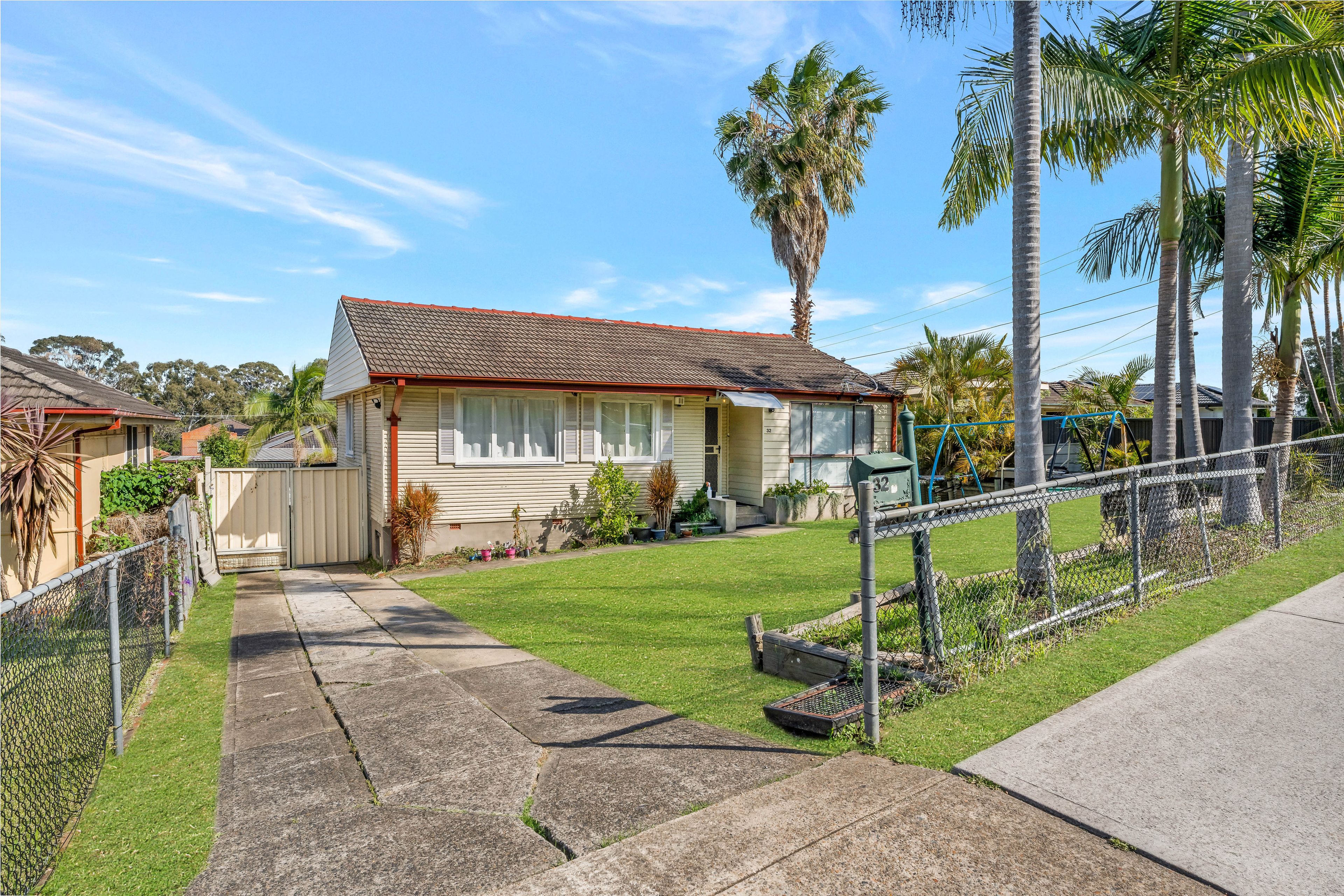 32 Warrigo Street, Sadleir, NSW 2168