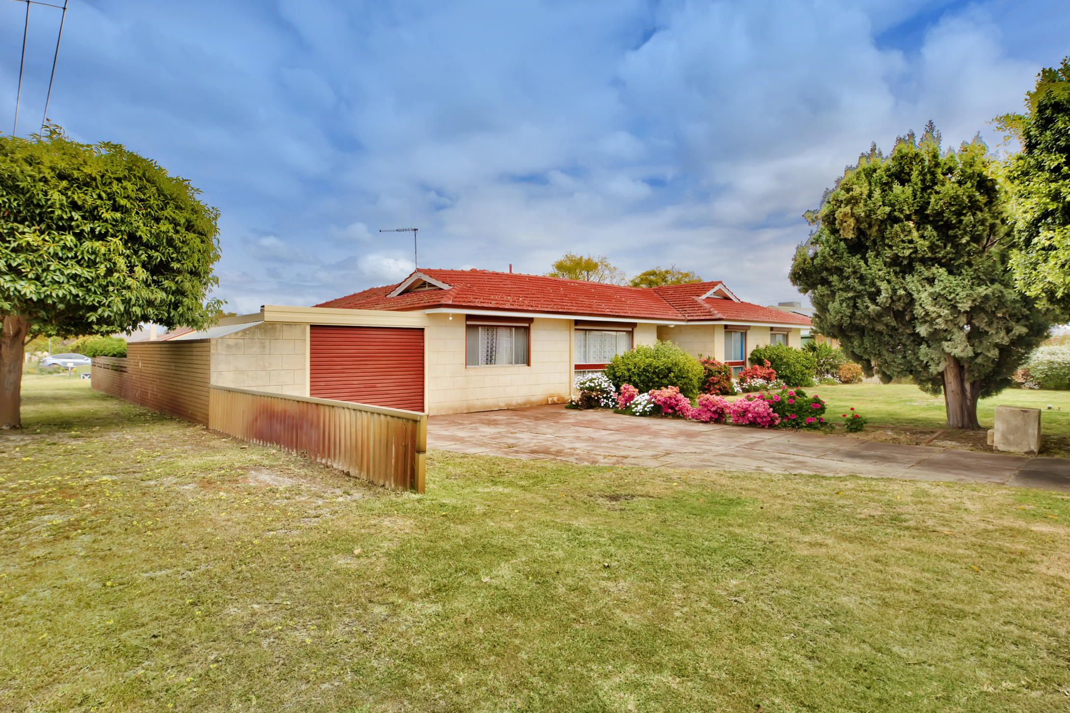 5 Farnham Way, Morley, WA 6062