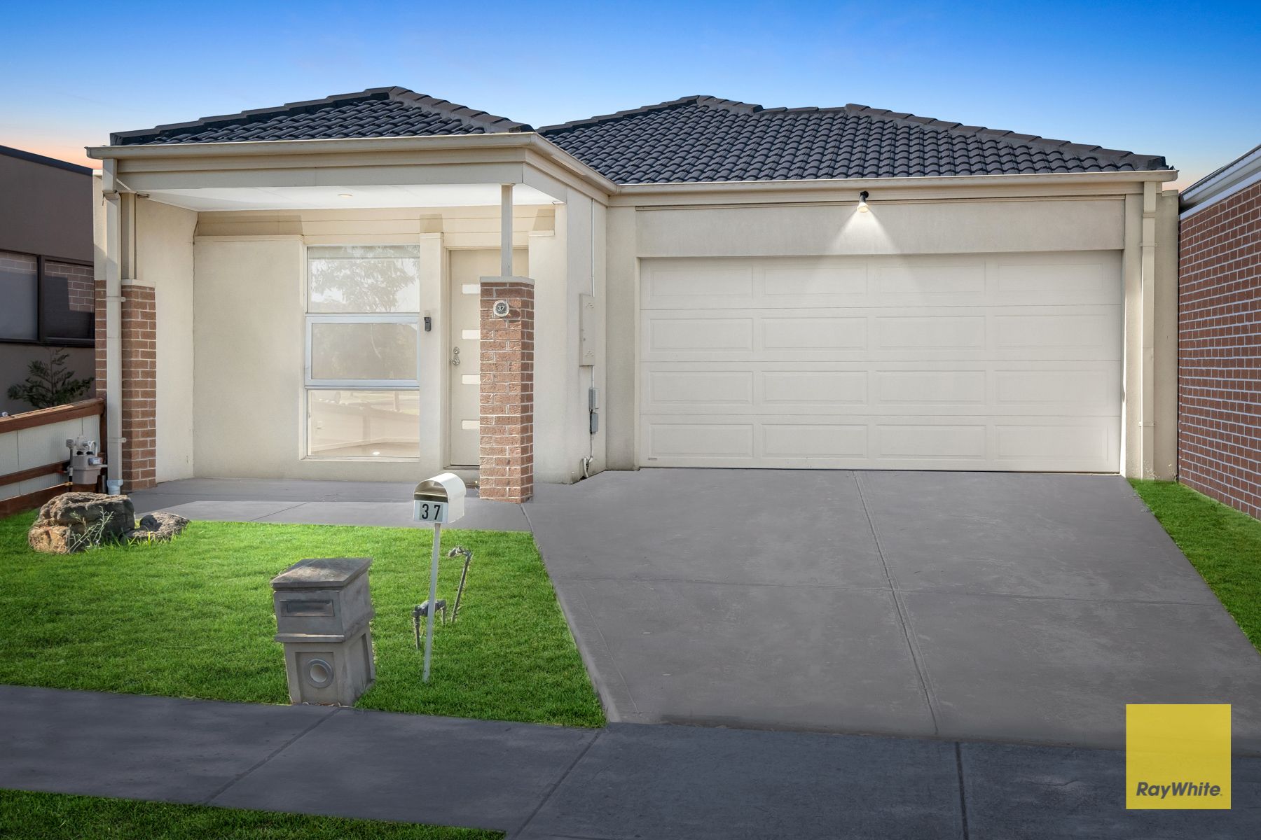 37 Woolybush Drive, Tarneit VIC 3029