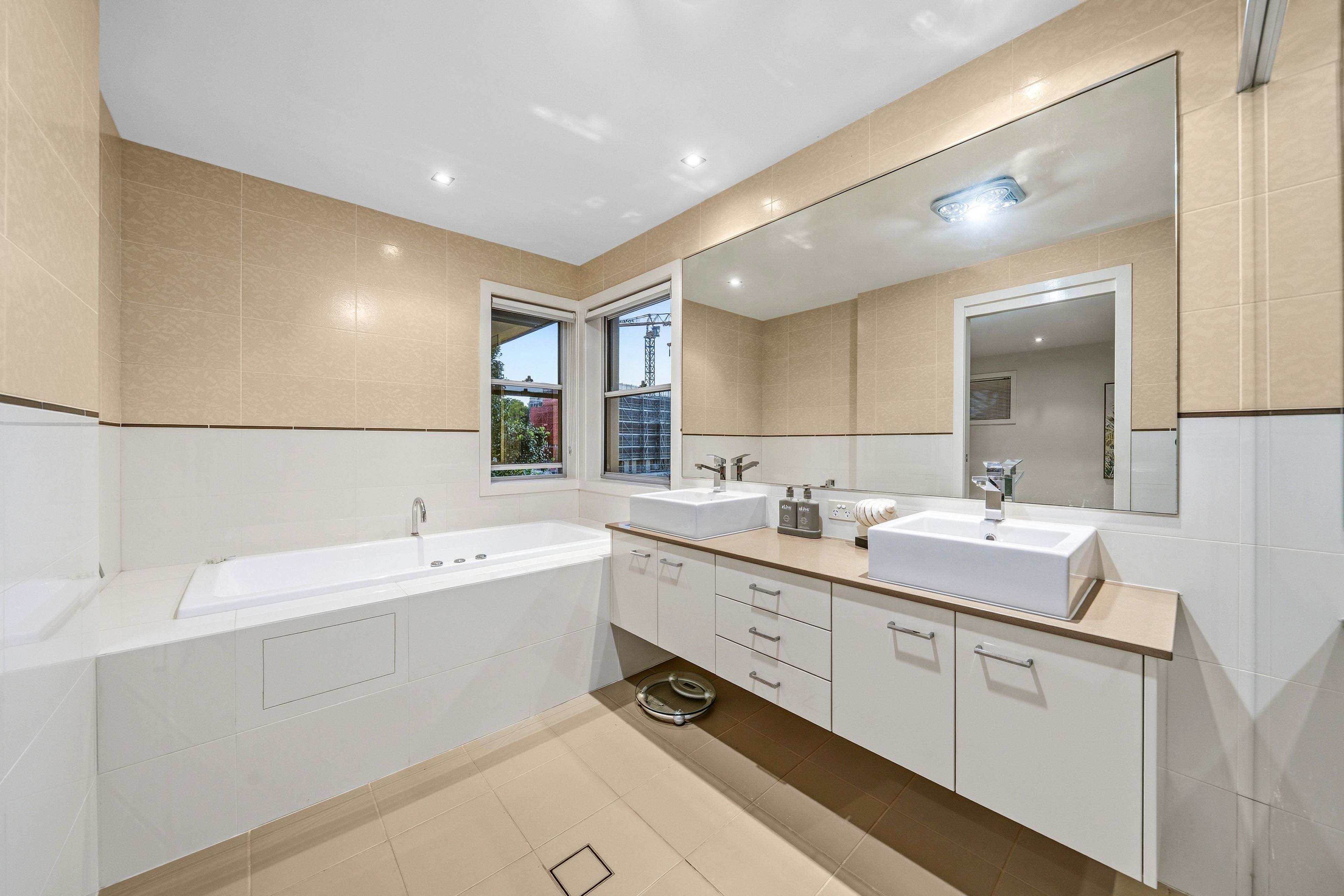 7426 Ellensbrook Drive — photo 15 of 23