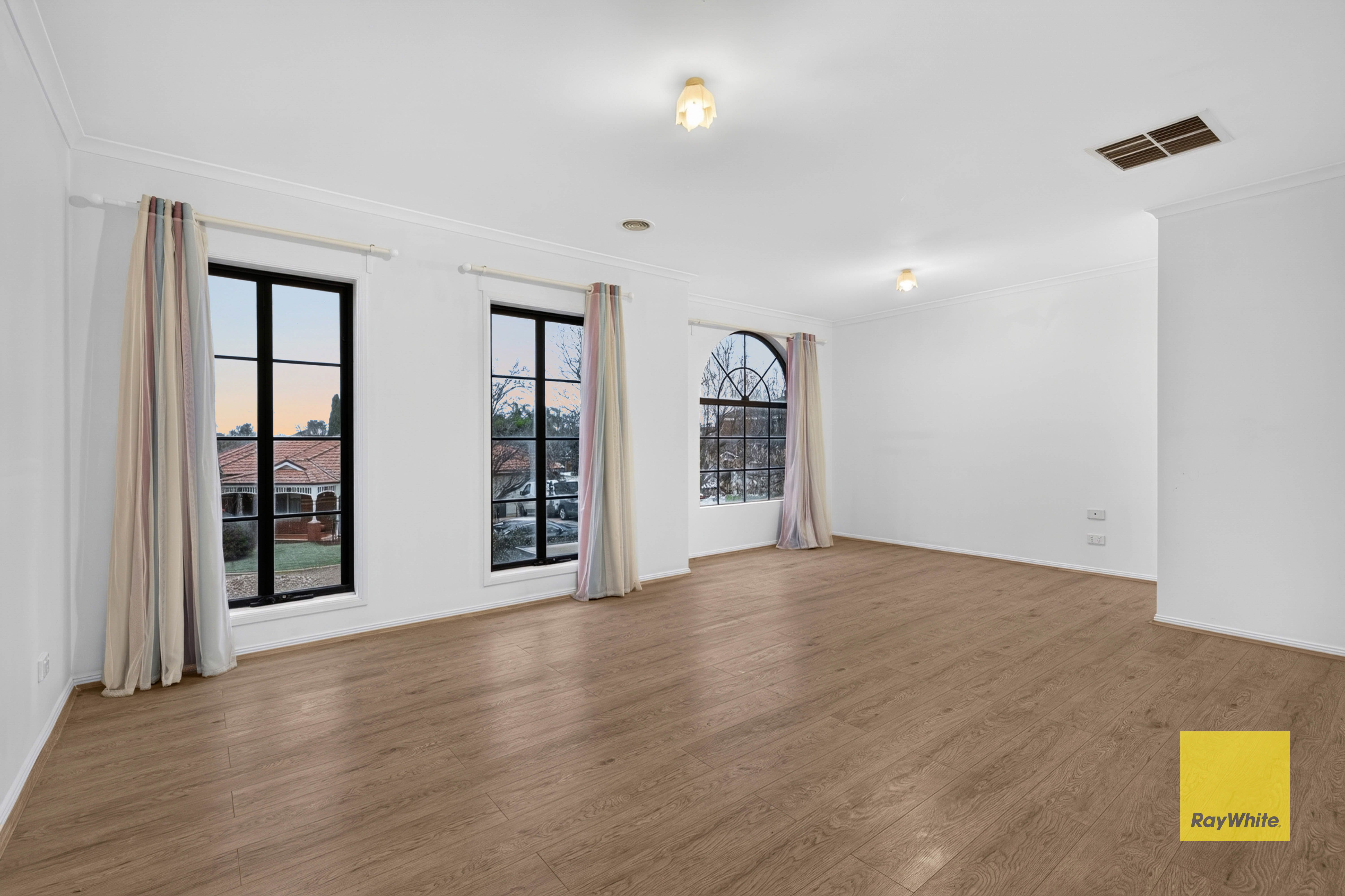 17 St Nicholas Court — photo 18 of 30