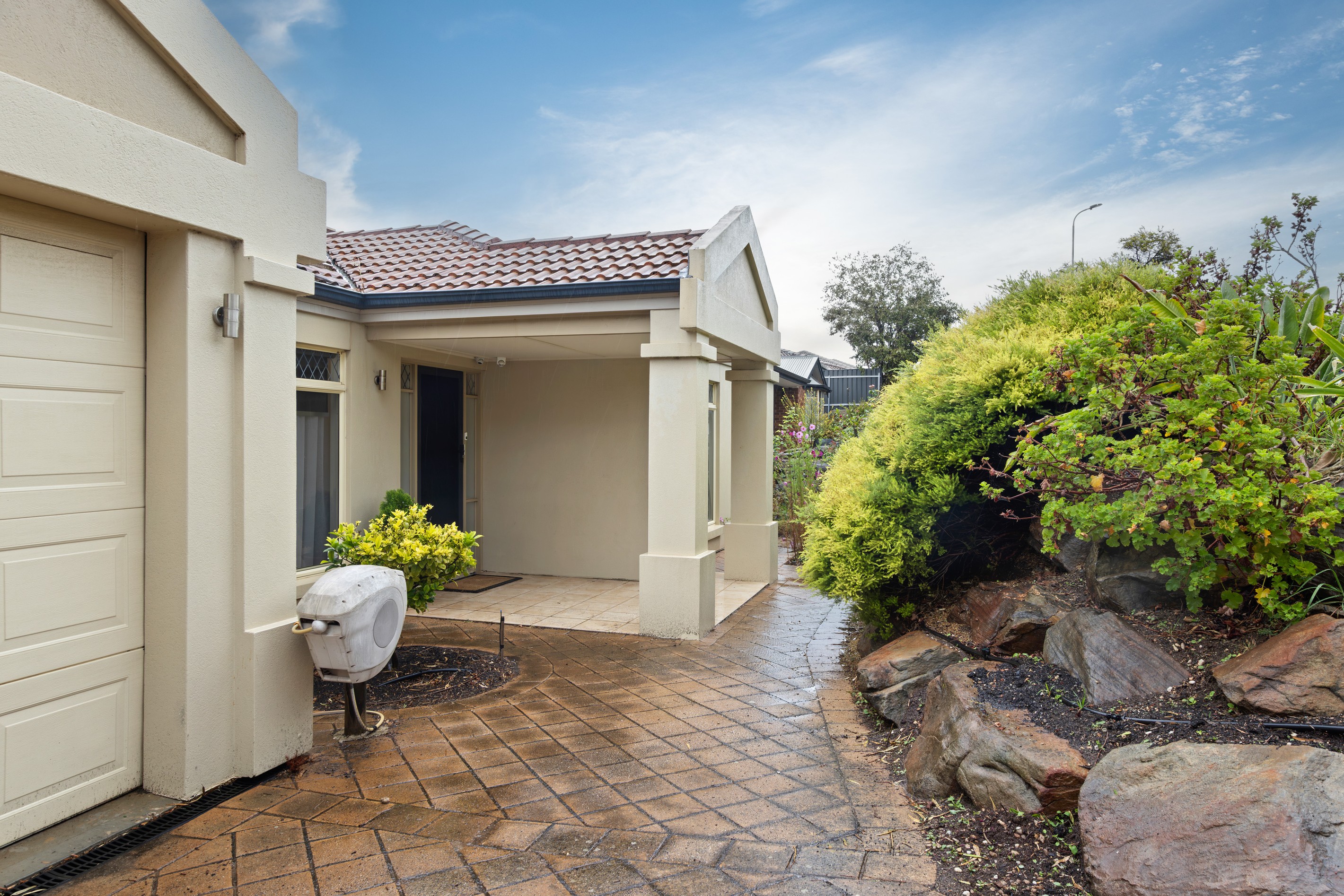 50 Vennachar Drive, Hallett Cove, SA 5158