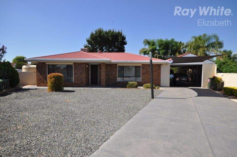 9 Boston Court, Craigmore SA 5114