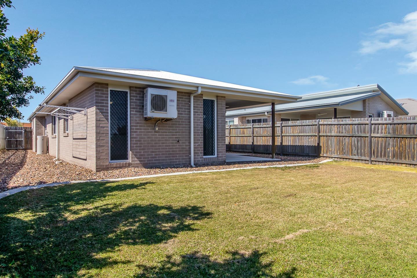 2/101 Nissen Street, Urraween, QLD 4655