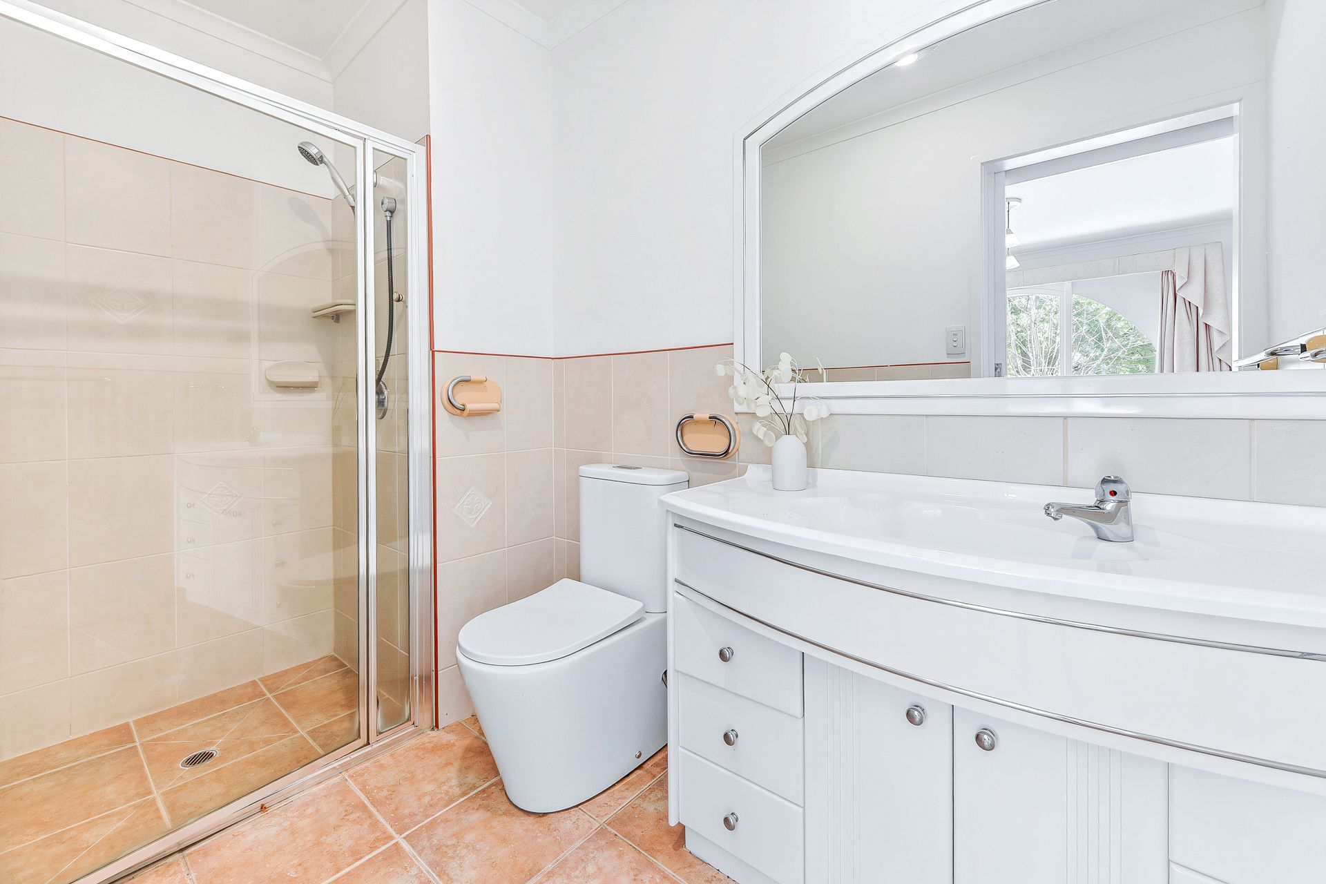 4 Roycroft Close — photo 14 of 14